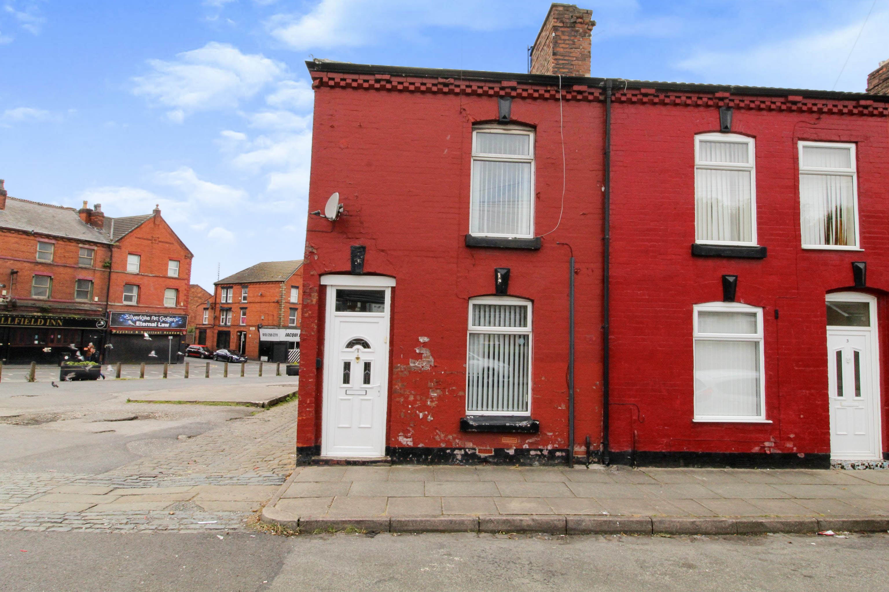2 bedroom end of terrace house for sale in Ashton Street, Liverpool