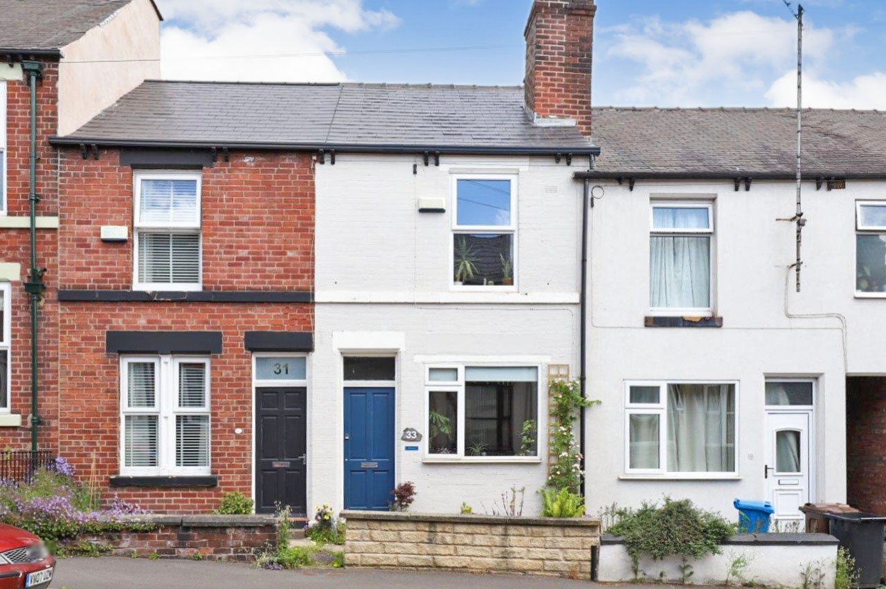 2 bedroom terraced house for sale in South View Crescent, Sheffield, S7 1DG