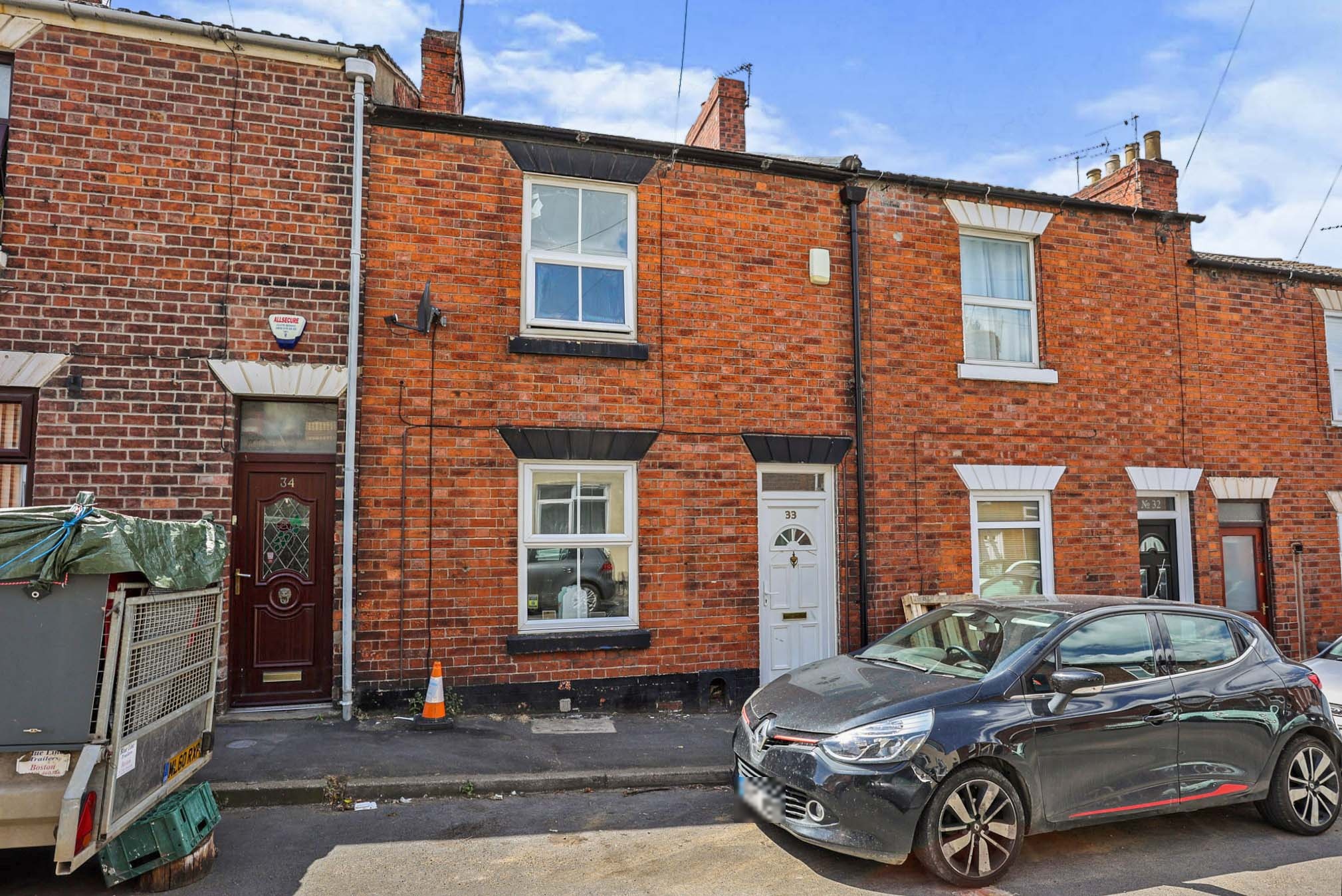 3 bedroom terraced house for sale in Norton Street, Grantham, NG31 6BY