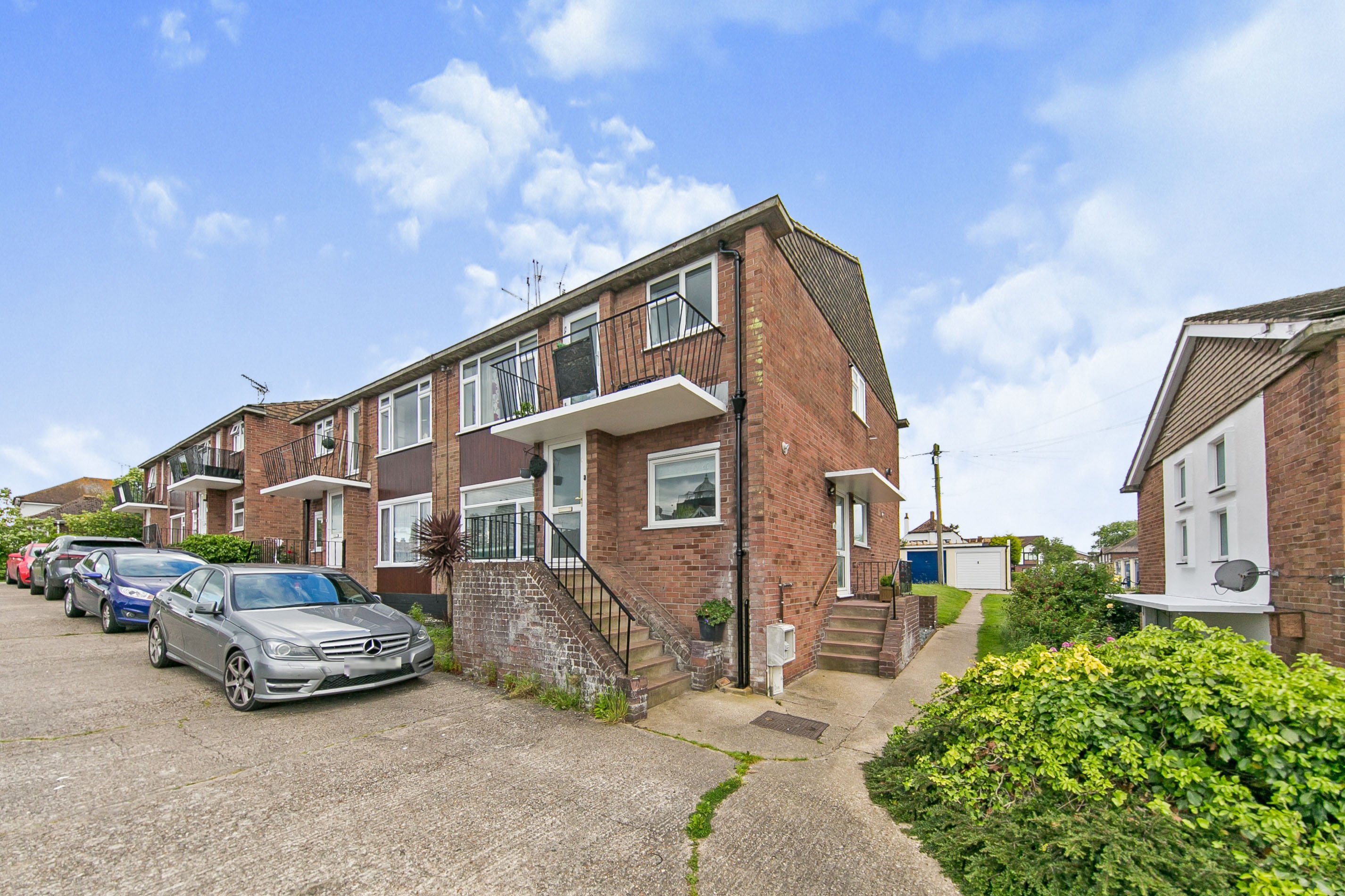 2 bedroom ground floor for sale in Holland Road, Clactonon