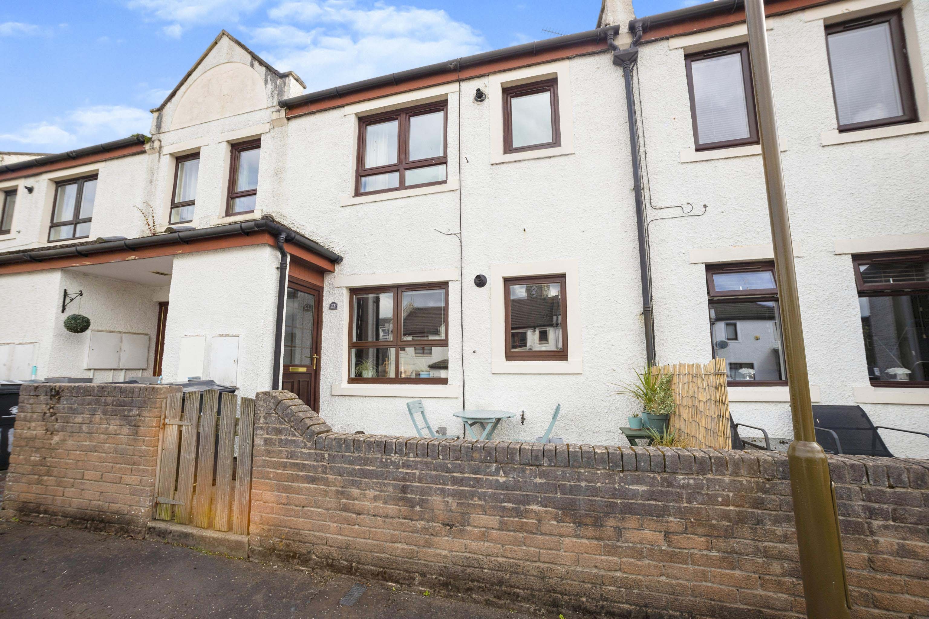 2 bedroom ground floor flat for sale in Mcallister Court, Stirling, FK7 8PT