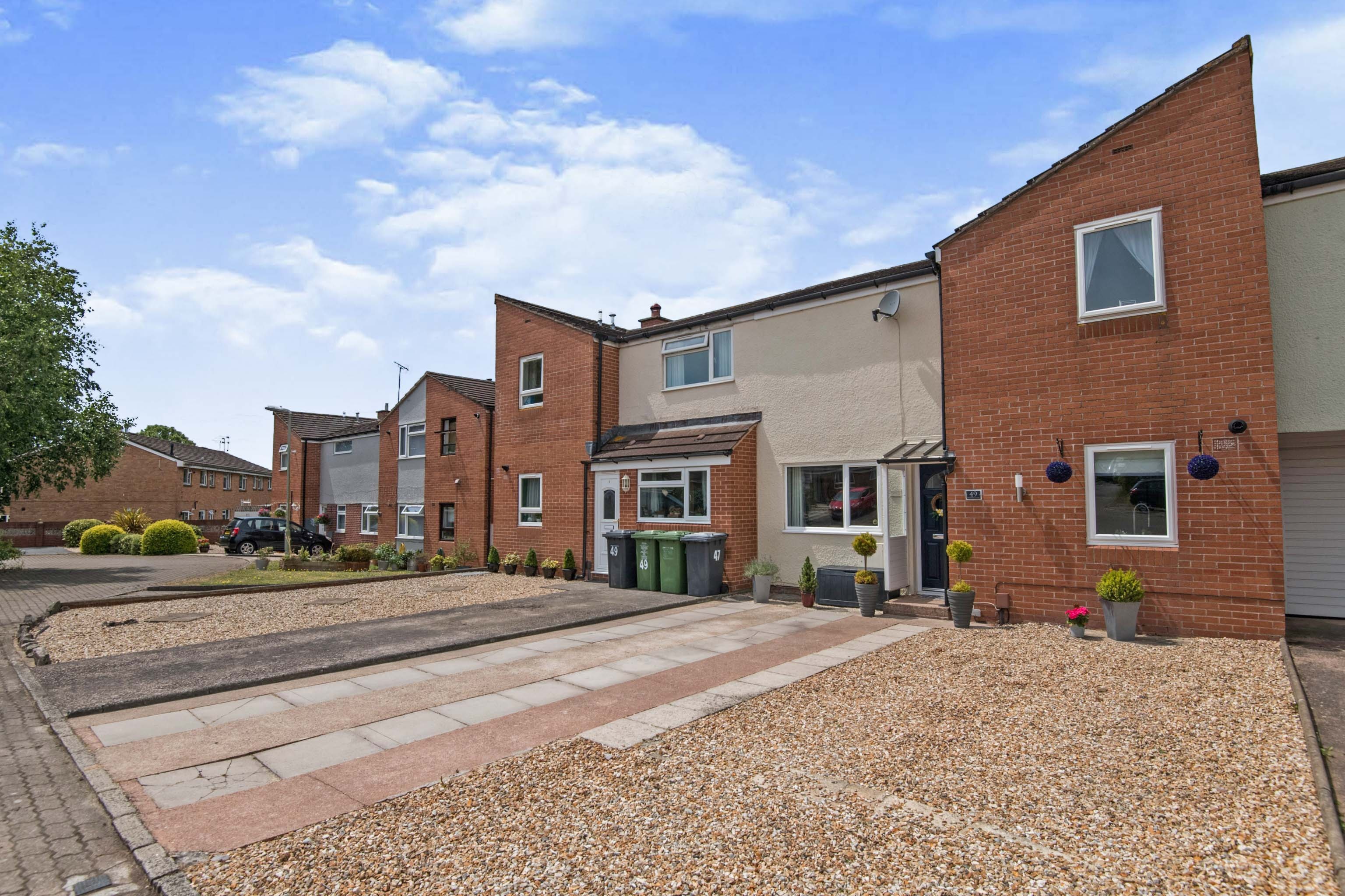 3 bedroom terraced house for sale in Bowring Close, Exeter, EX1 3TU