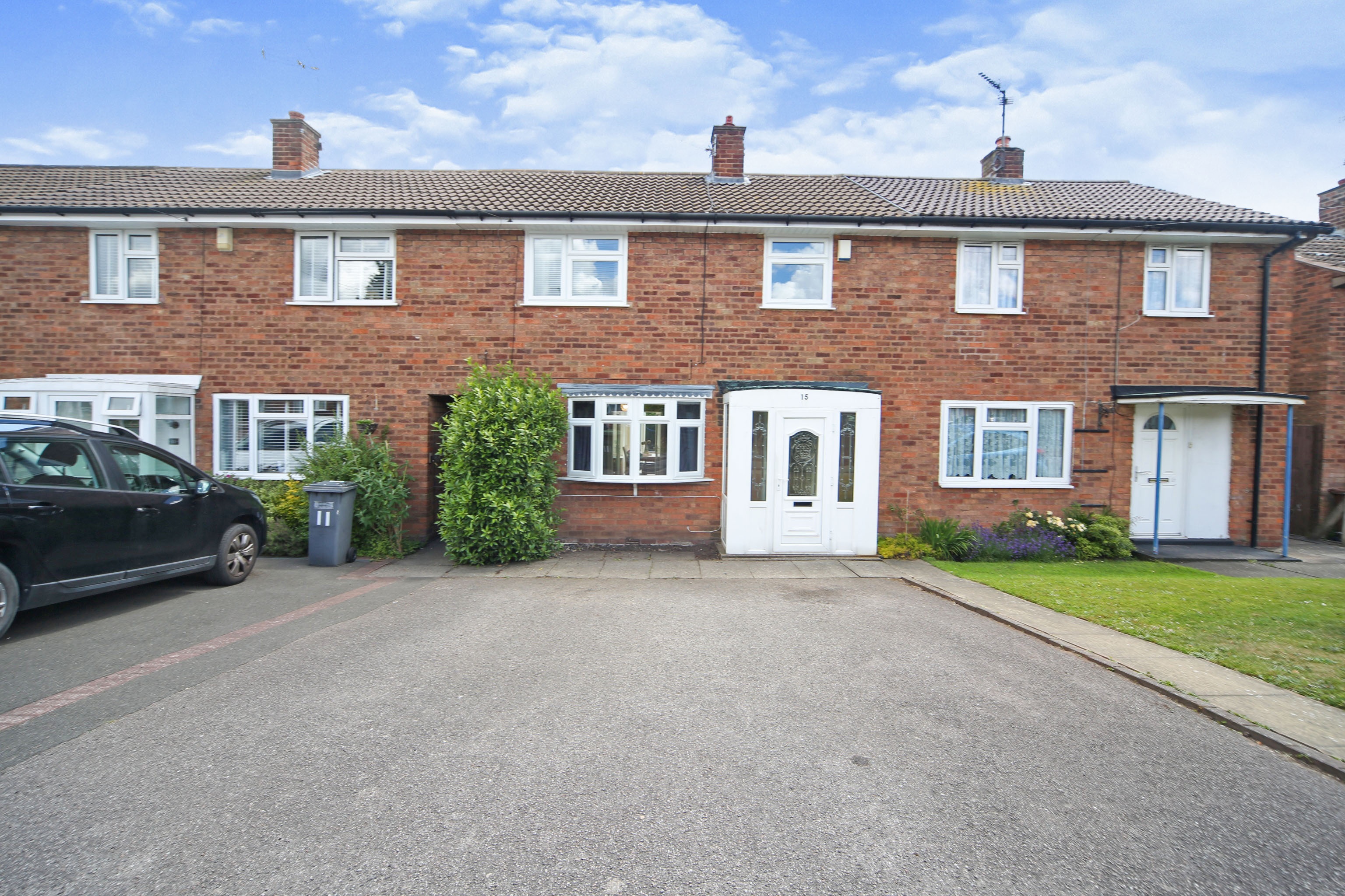 3 bedroom terraced house for sale in Arlescote Road, Solihull, B92 9HX
