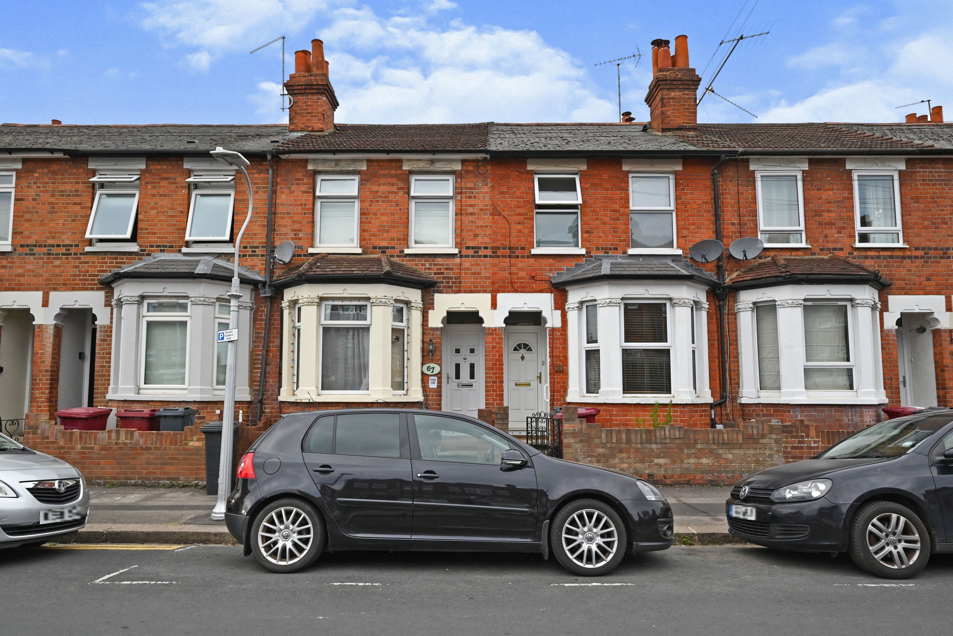 3 bedroom terraced house for sale in York Road, Reading, RG1 8DU