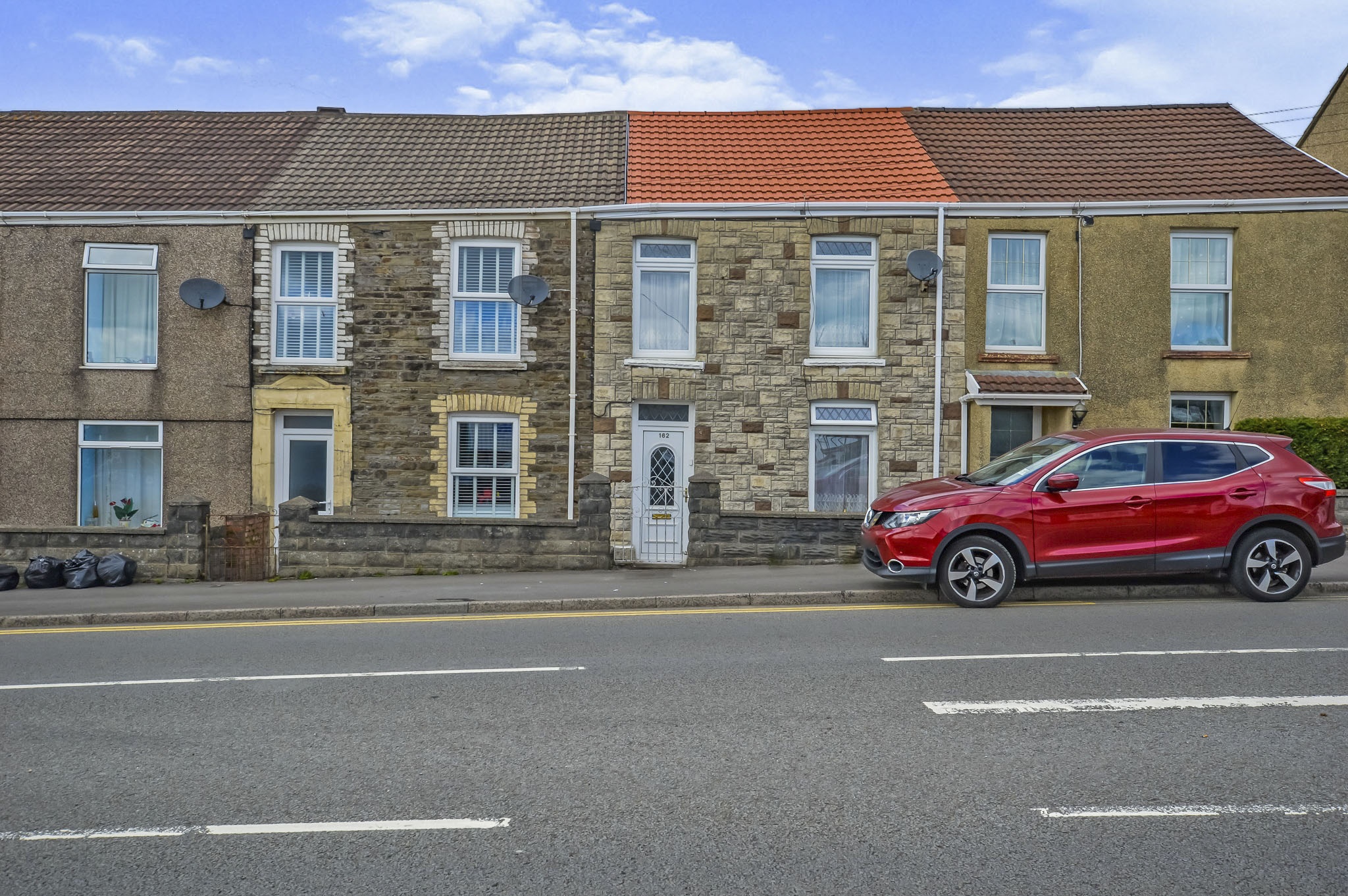 3 bedroom terraced house for sale in Gorseinon Road, Swansea, SA4 9AA