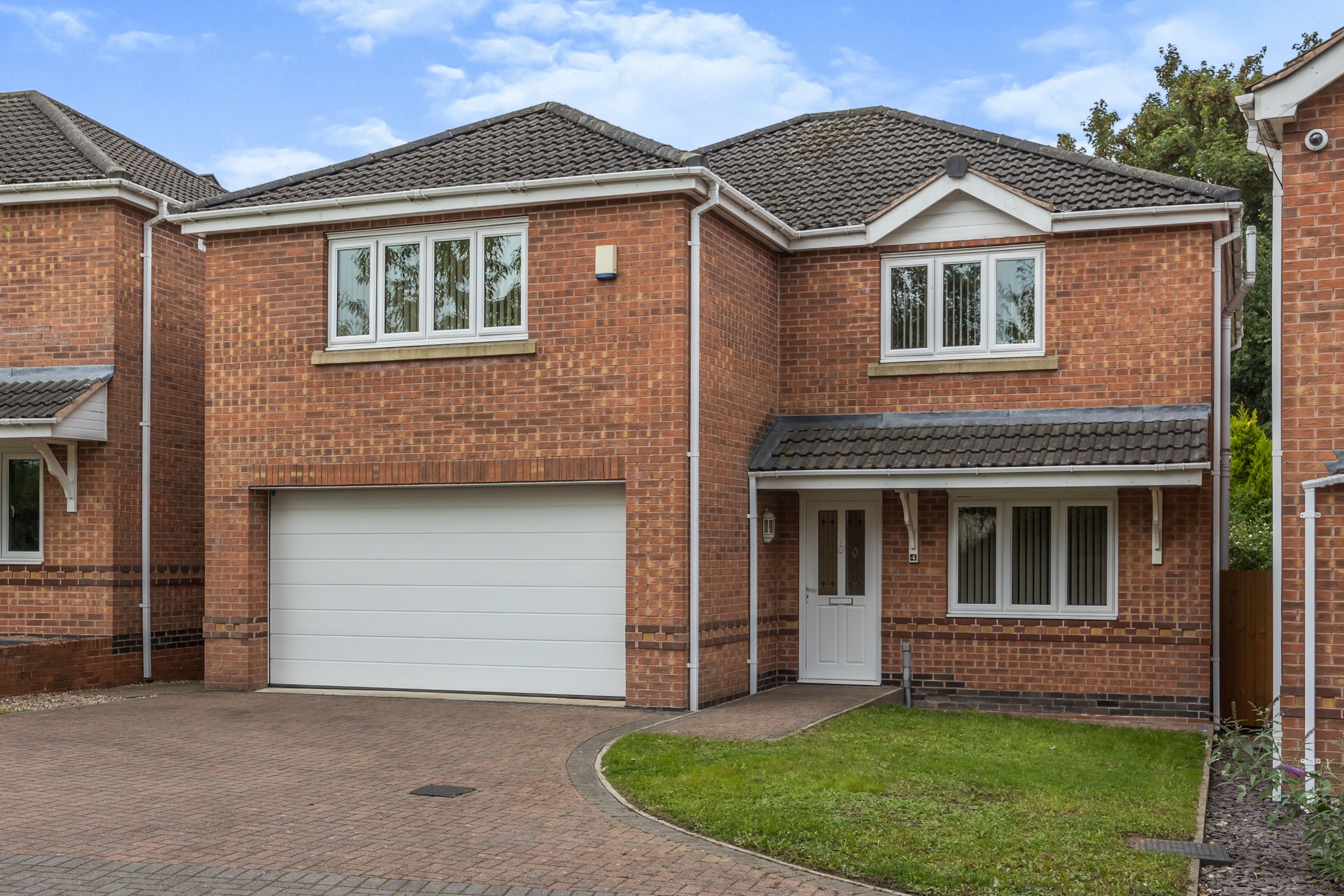 5 bedroom detached house for sale in Gardeners Close, Hucknall