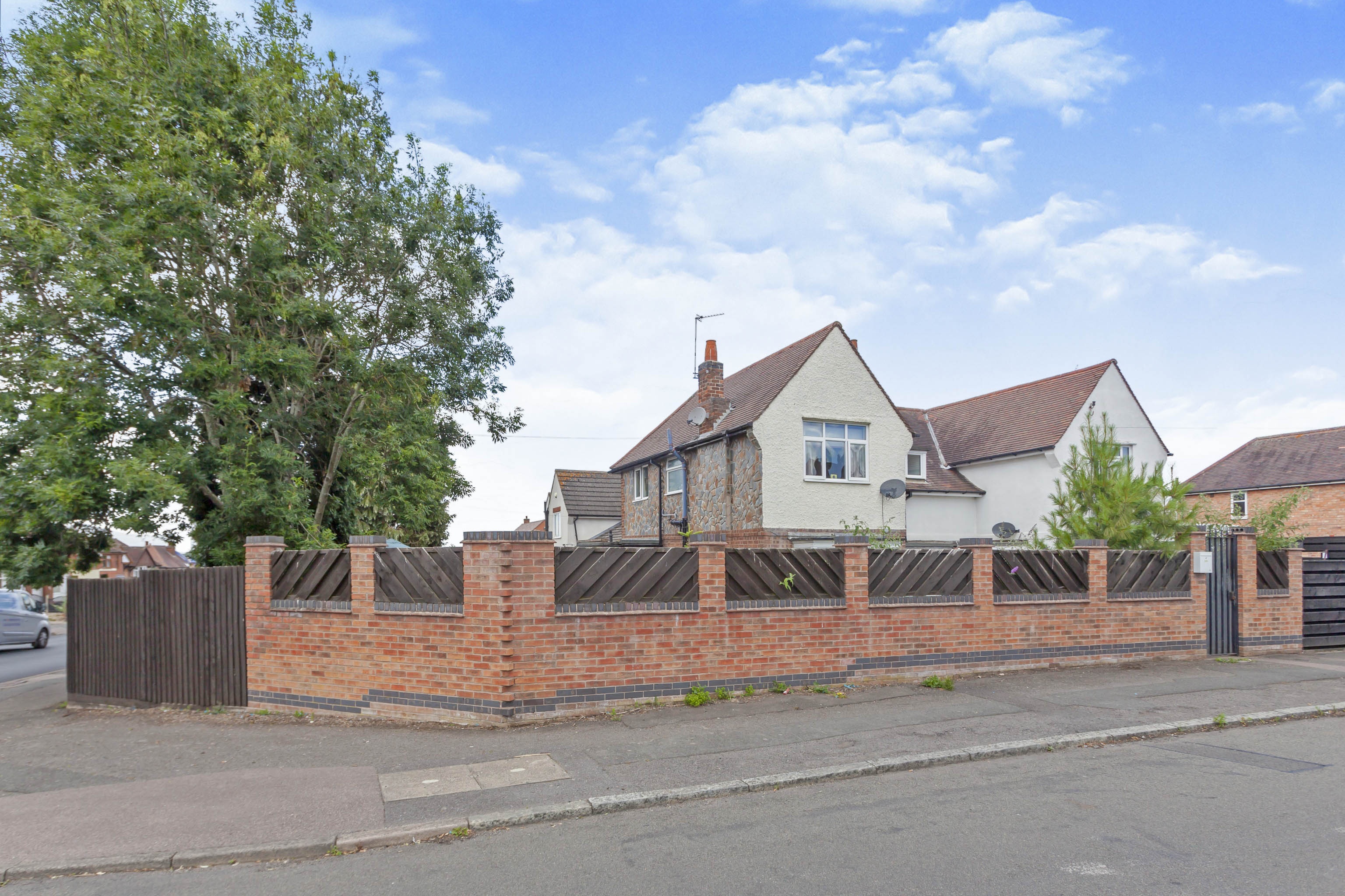 3 bedroom semidetached house for sale in Wigley Road, Off Scraptoft