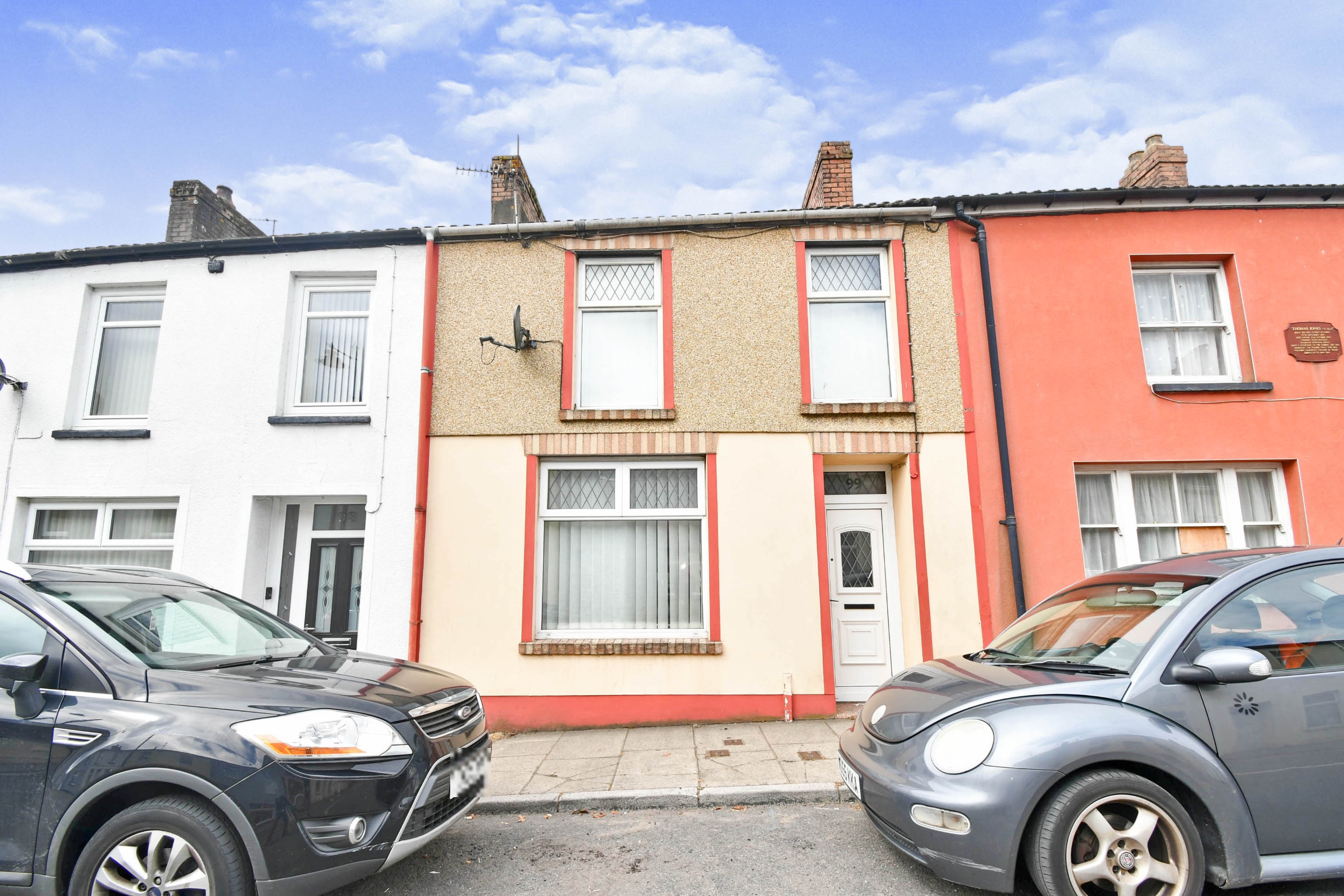 2 bedroom terraced house for sale in High Street, Rhymney, Tredegar