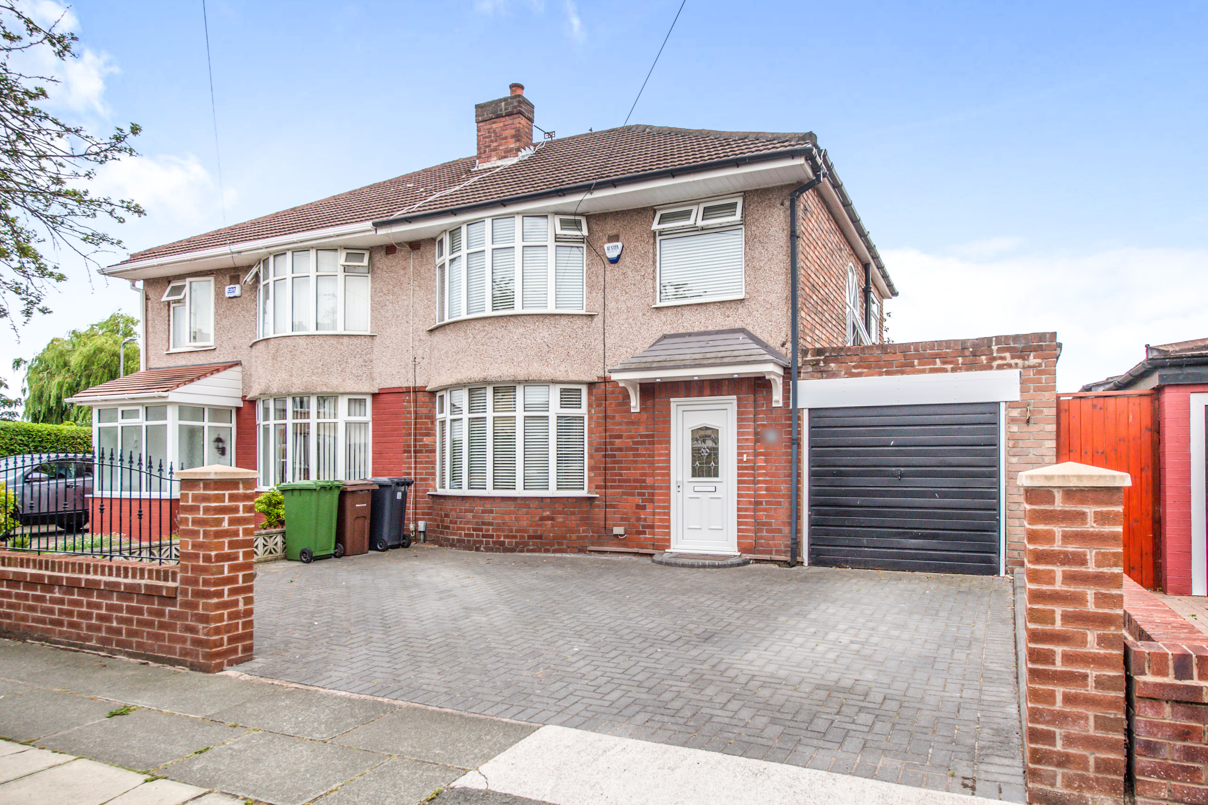 3 bedroom semidetached house for sale in Edgemoor Drive, Liverpool