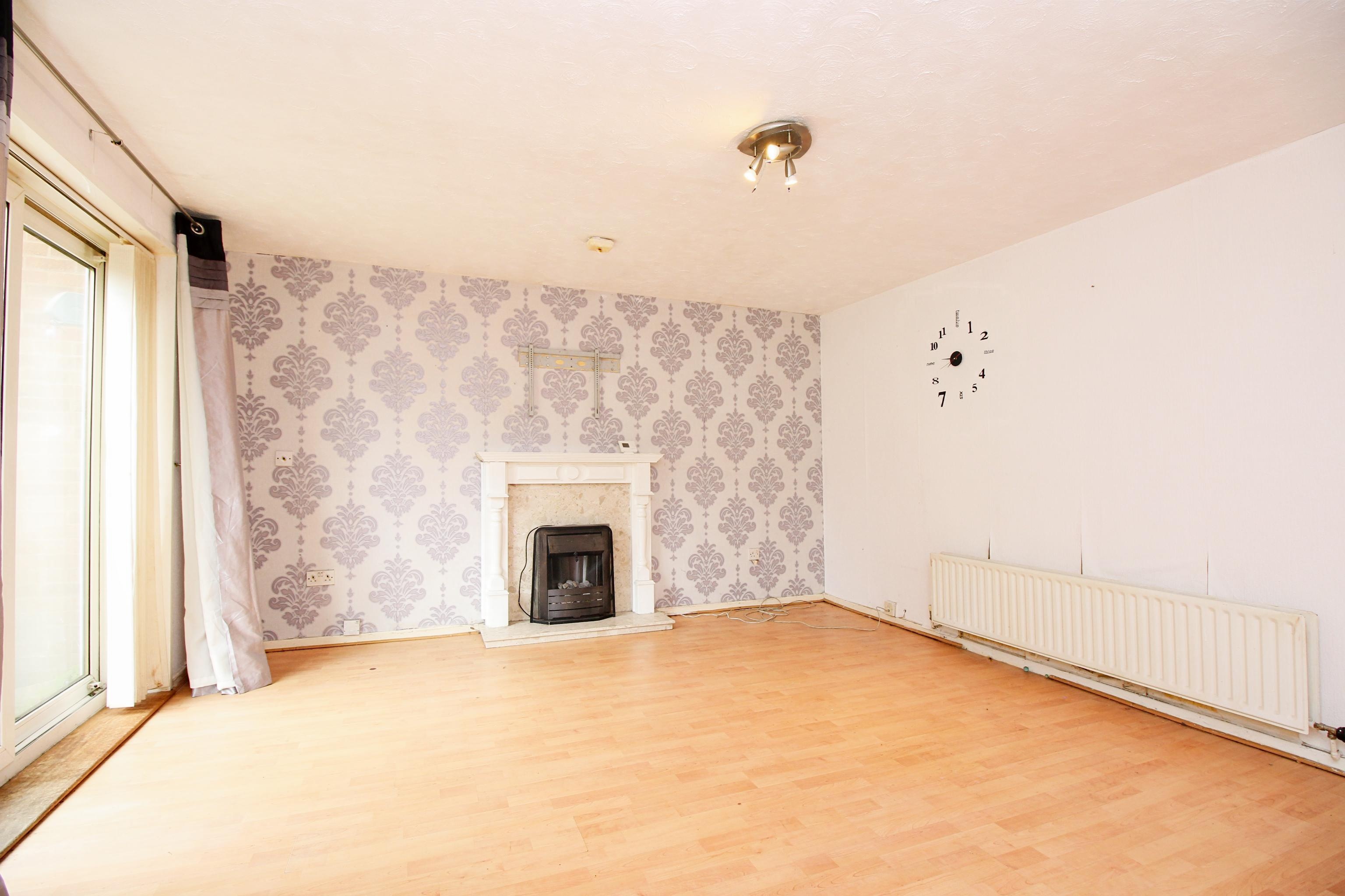 3 bedroom terraced house for sale in Hildyard Street, Grimsby, DN32 7LX