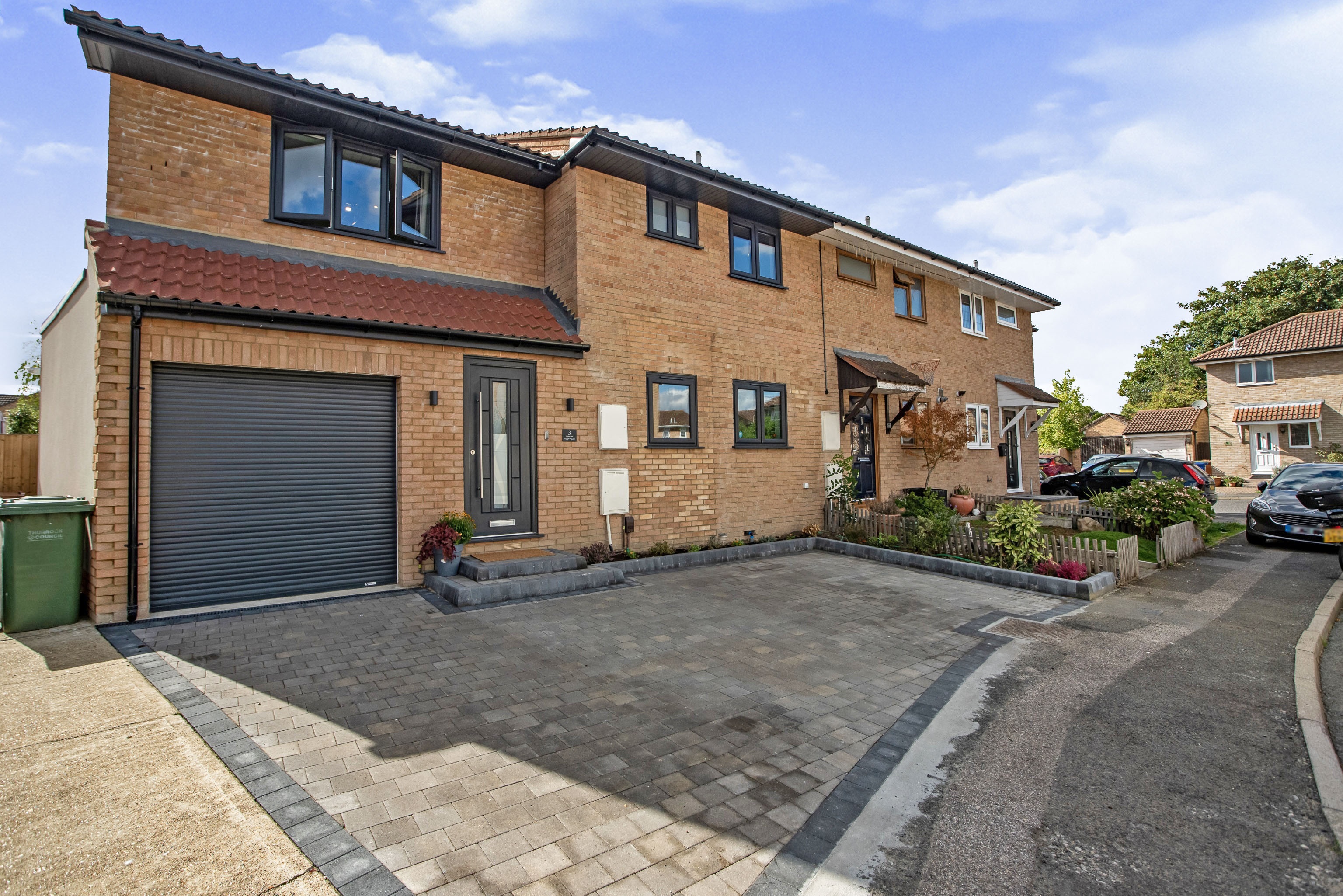 4 bedroom end of terrace house for sale in Mullein Court, Grays, RM17 6UJ