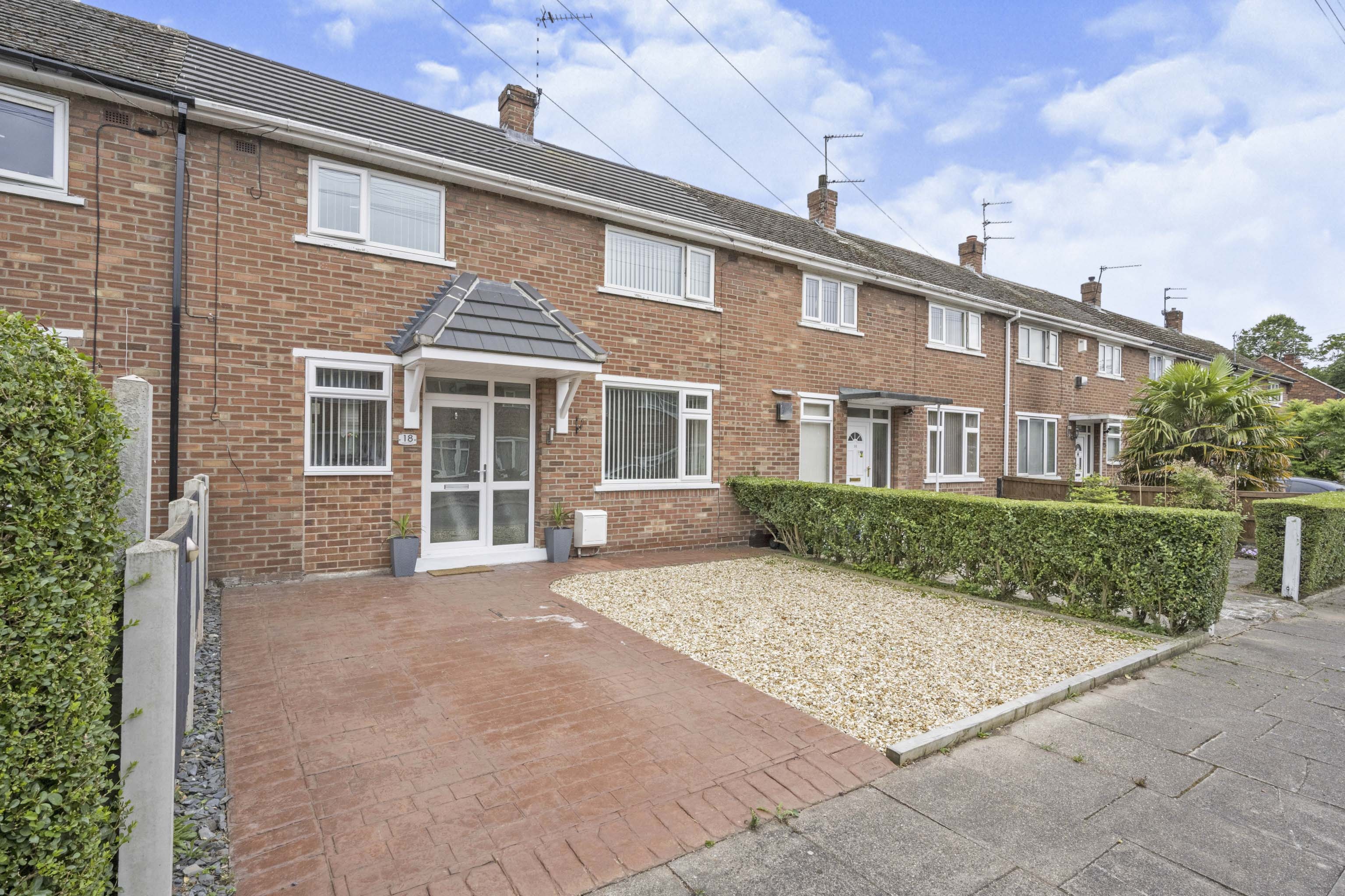 2 bedroom terraced house for sale in Maple Avenue, Cantley, Doncaster, DN4 6PN