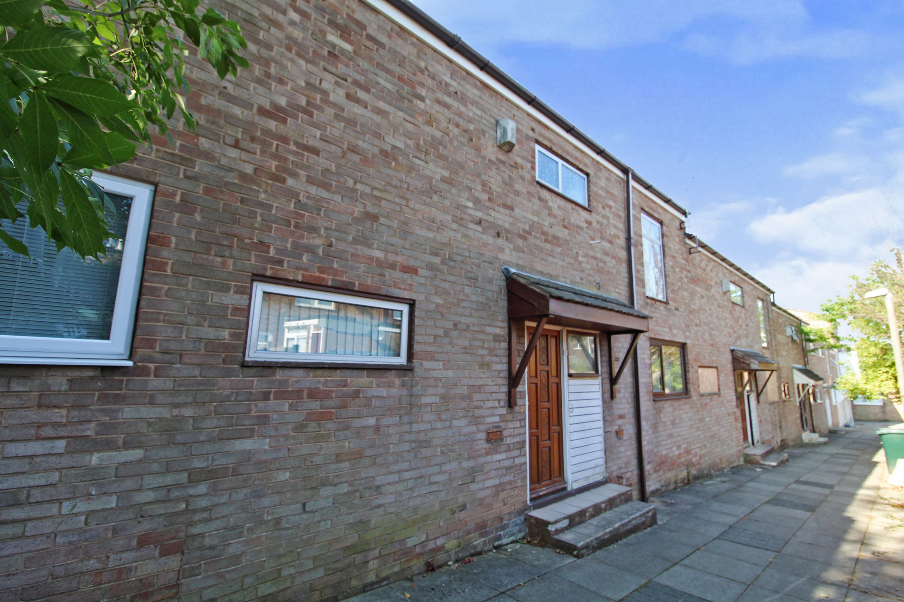 3 bedroom terraced house for sale in Birkrig, Skelmersdale, WN8 9HL