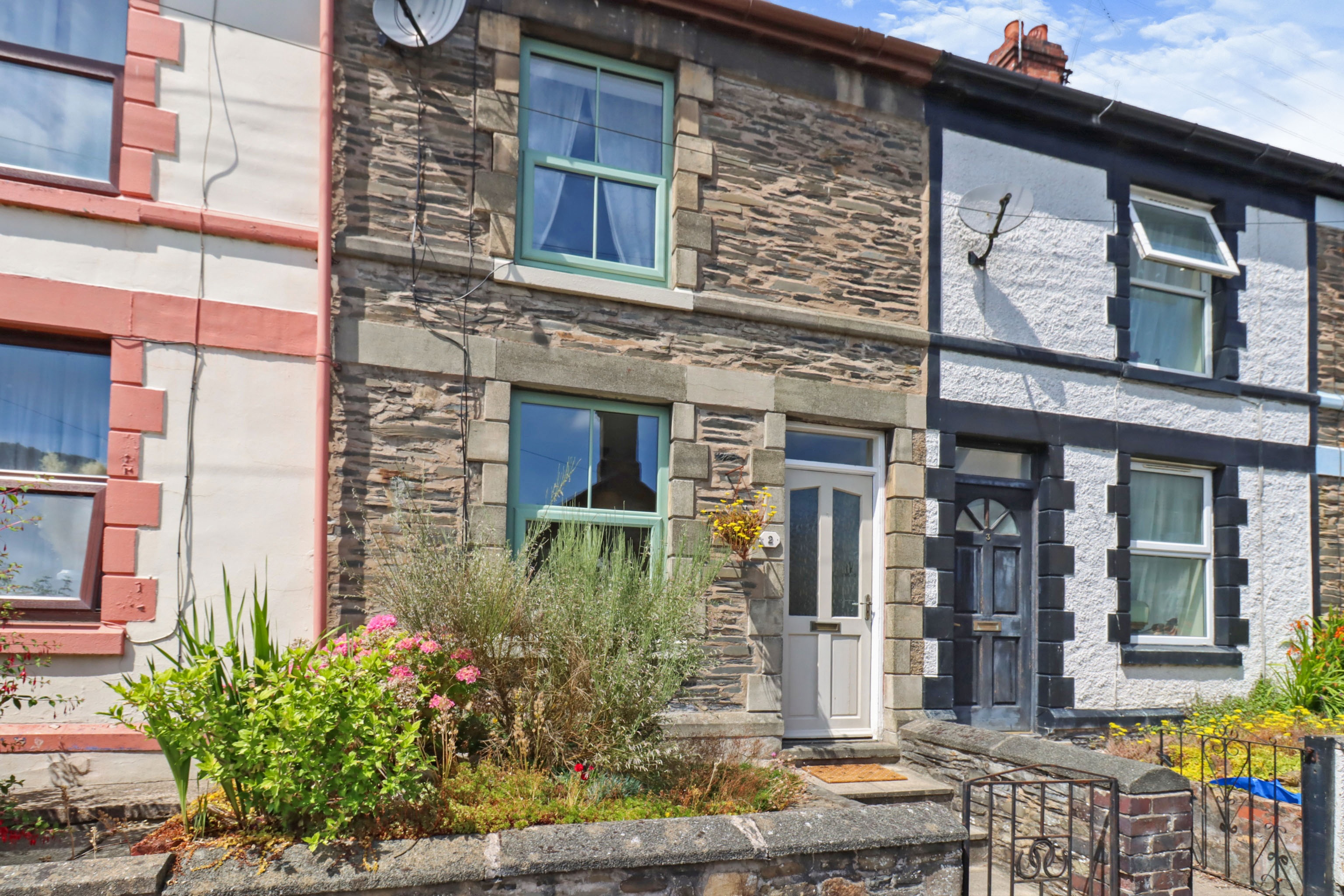2 bedroom terraced house for sale in Nascott Terrace, Glyn Ceiriog, Llangollen, LL20 7EP