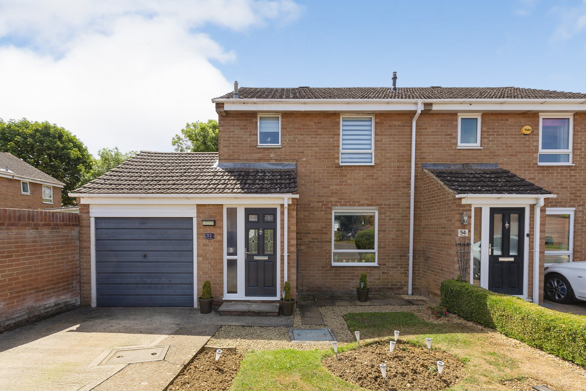 3 bedroom semidetached house for sale in Chorefields, Kidlington, OX5 1SX