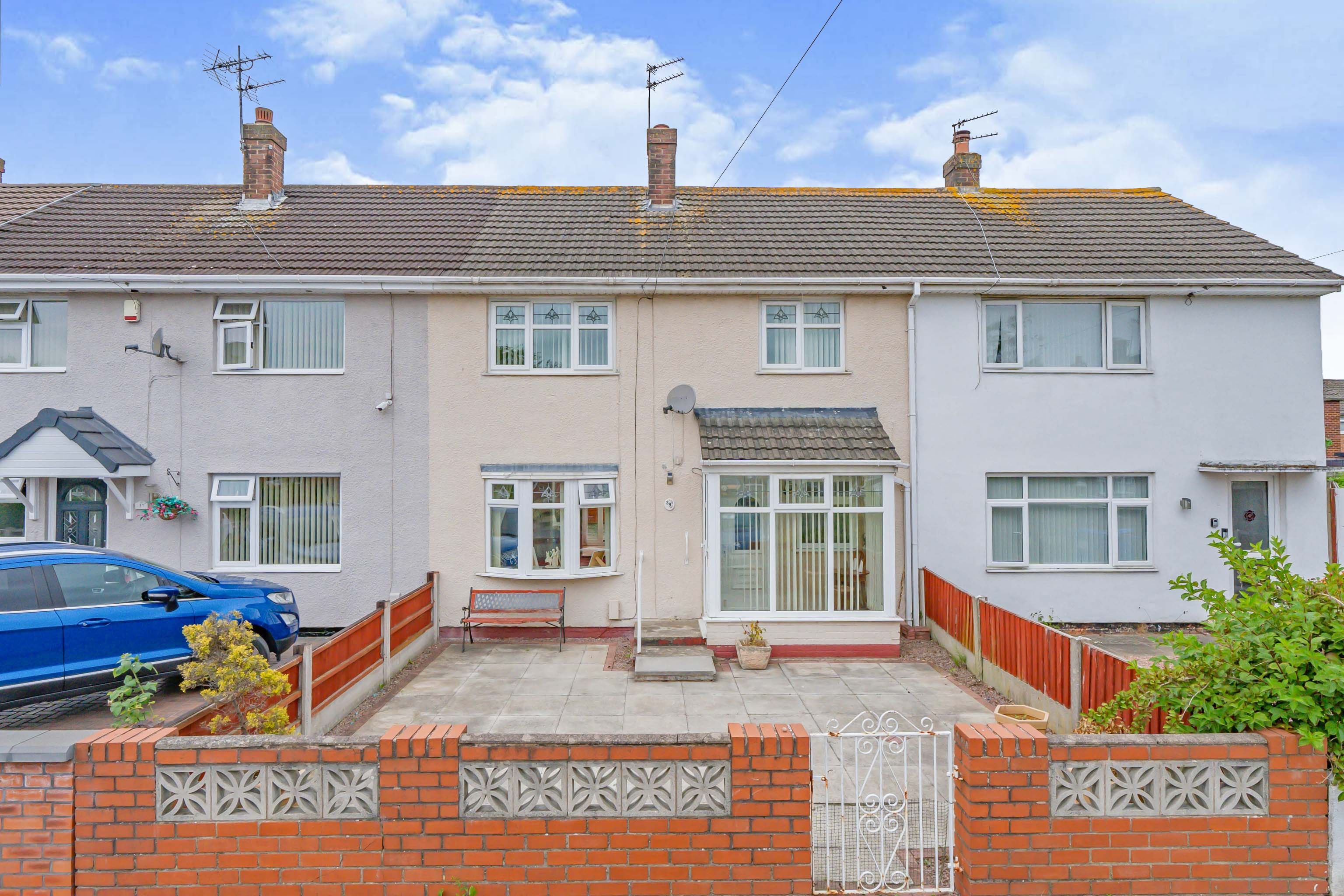 3 bedroom terraced house for sale in Francis Close, Widnes, WA8 8SU