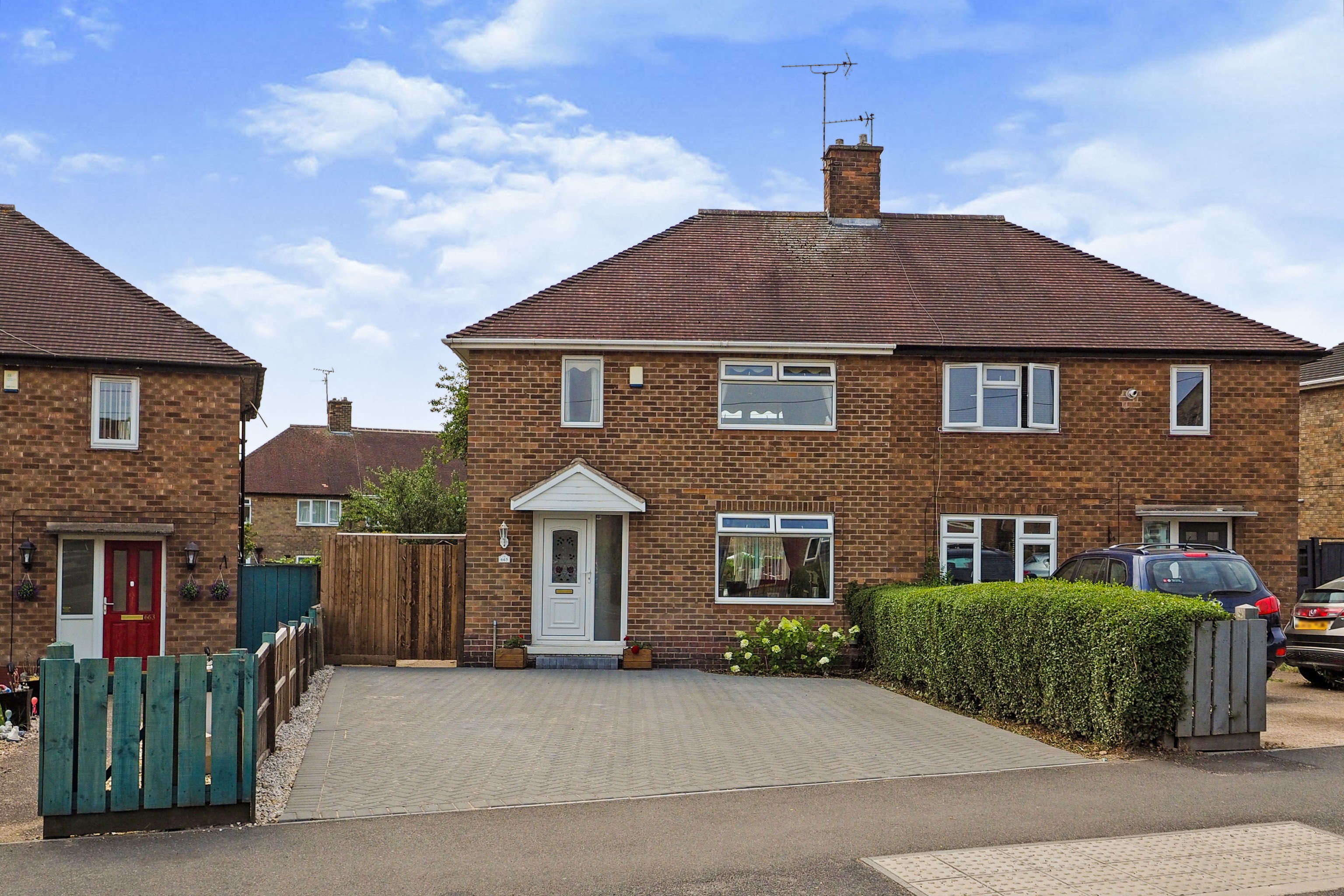 3 Bedroom Semi Detached House For Sale In Farnborough Road Nottingham