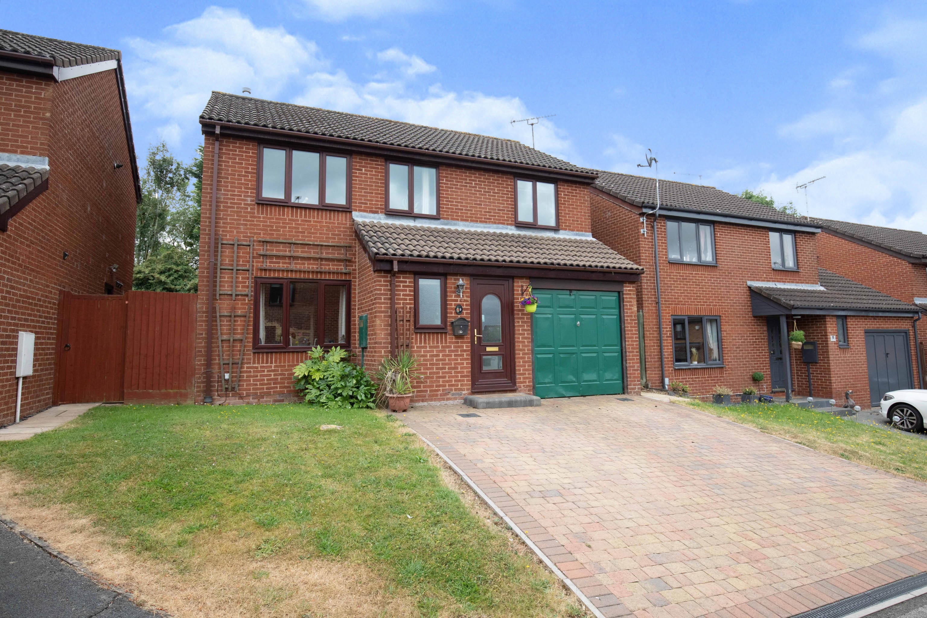 4 bedroom detached house for sale in Wadham Court, Stefen Hill
