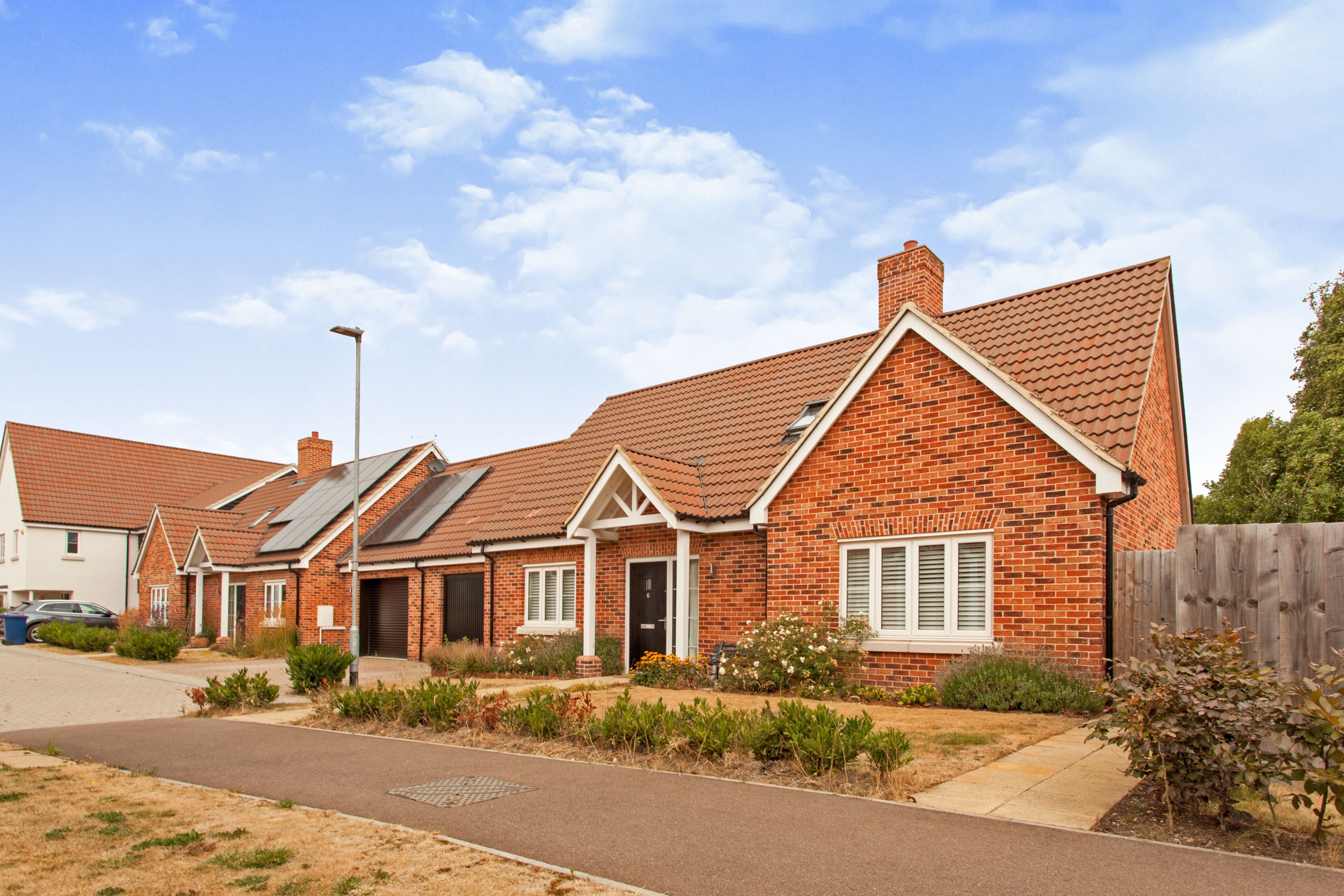 3 bedroom link detached house for sale in Moorefield Close, Cambridge