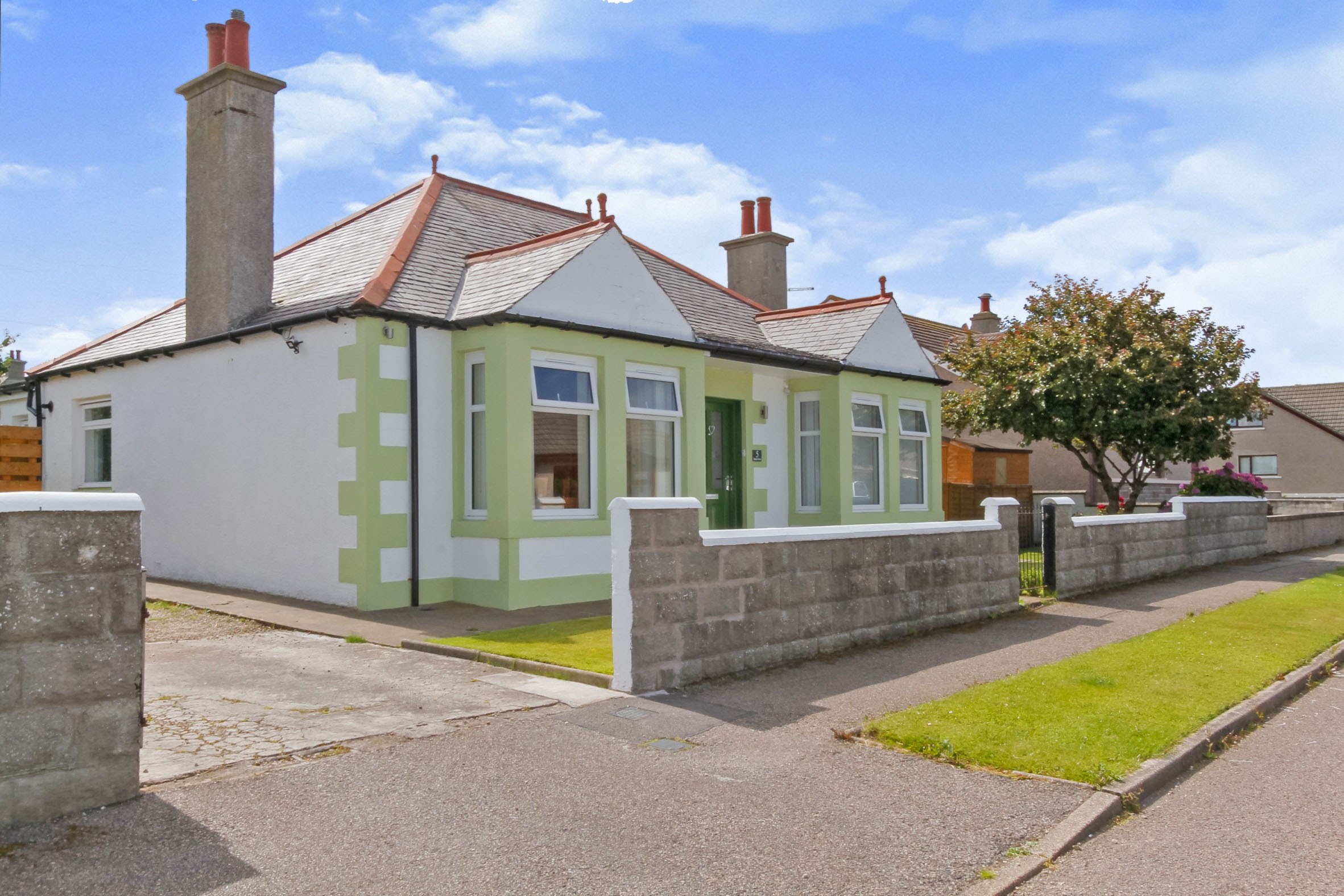 2 bedroom detached bungalow for sale in Haig Street, Buckie, AB56 4NT