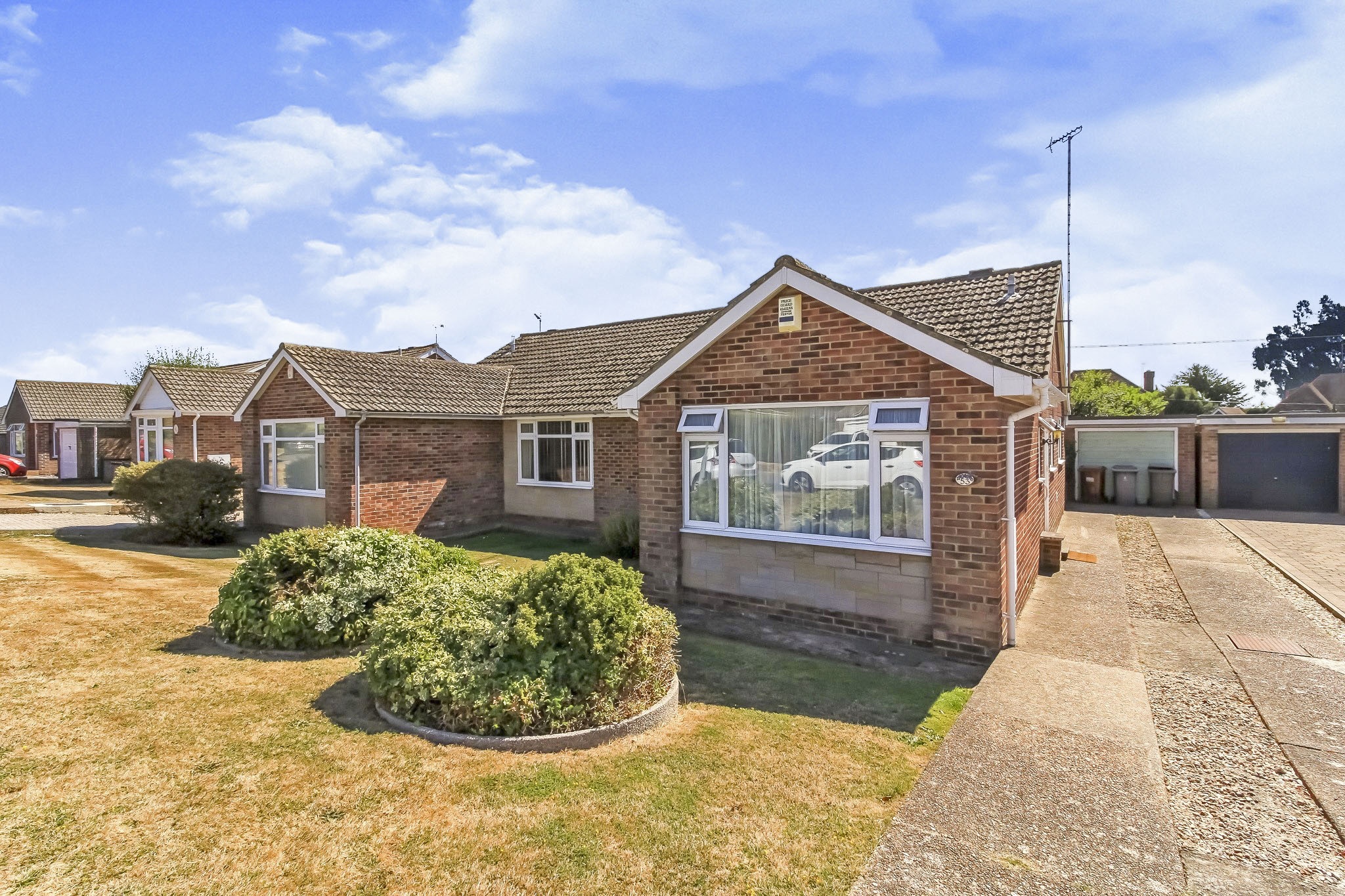 2 bedroom semidetached bungalow for sale in Springfield Close, Westham