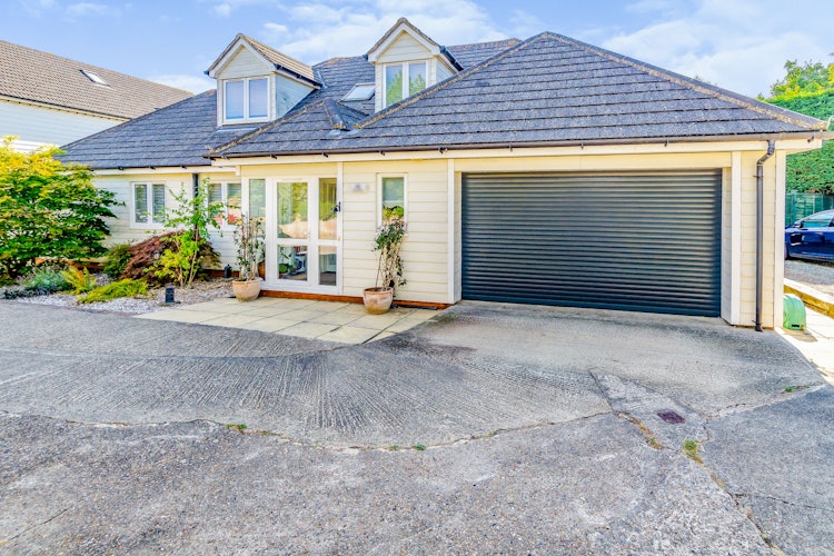 detached bungalow