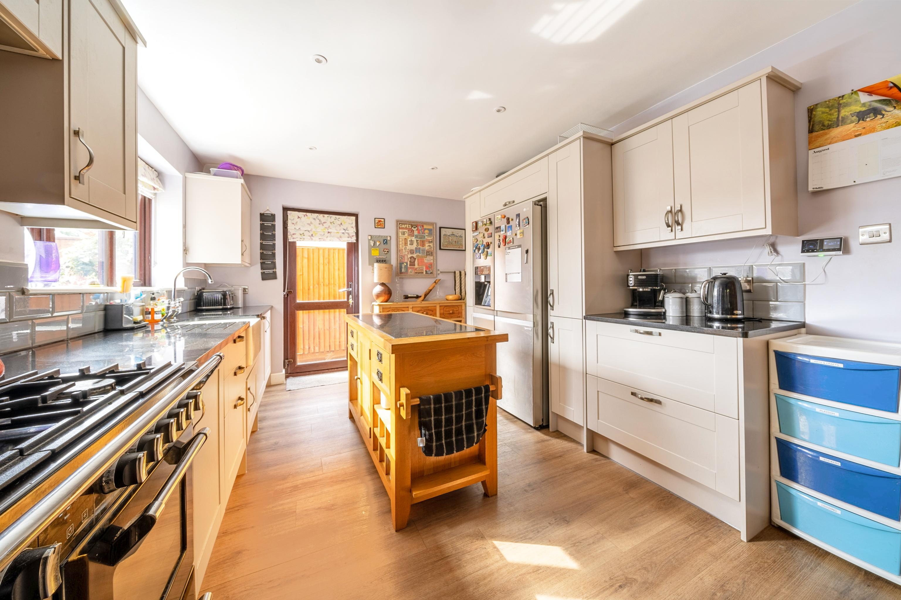 4 bedroom detached house for sale in Bay Tree Close, Heathfield, TN21 8YG