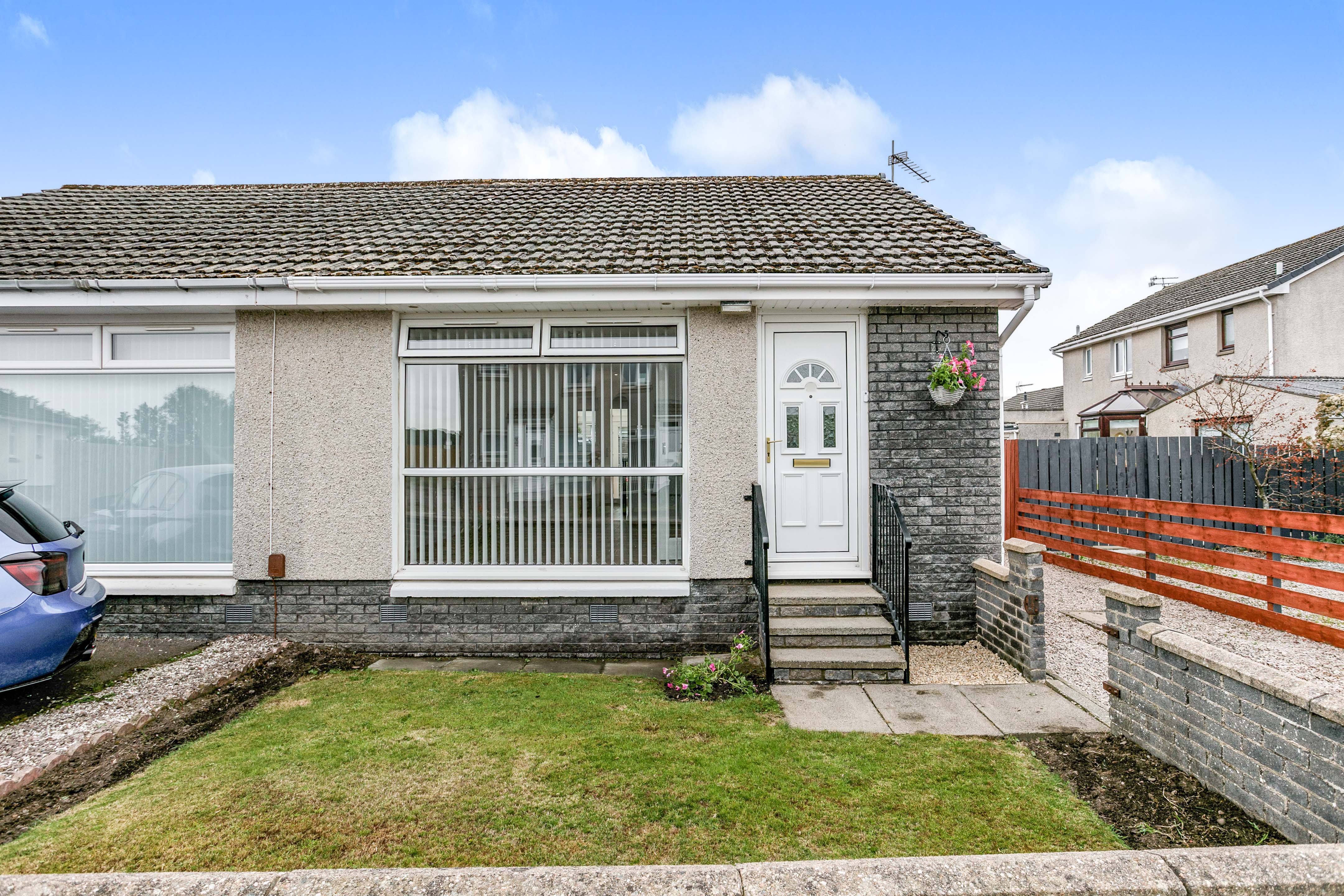 1 bedroom bungalow for sale in Earns Heugh Circle, Aberdeen, AB12 3PY