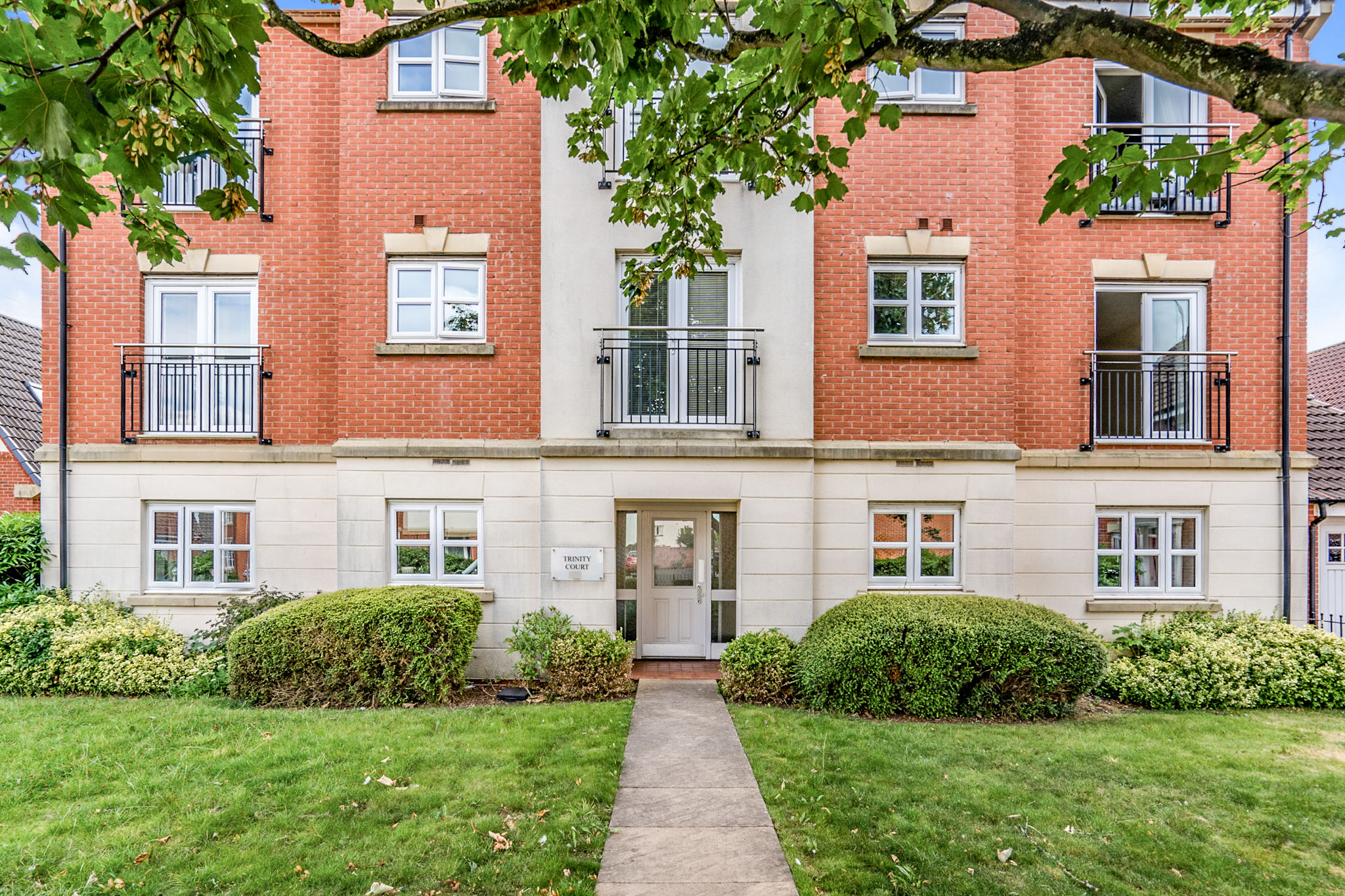 2 bedroom flat for sale in 1 John Earl Road, Loughborough, LE12 8GF