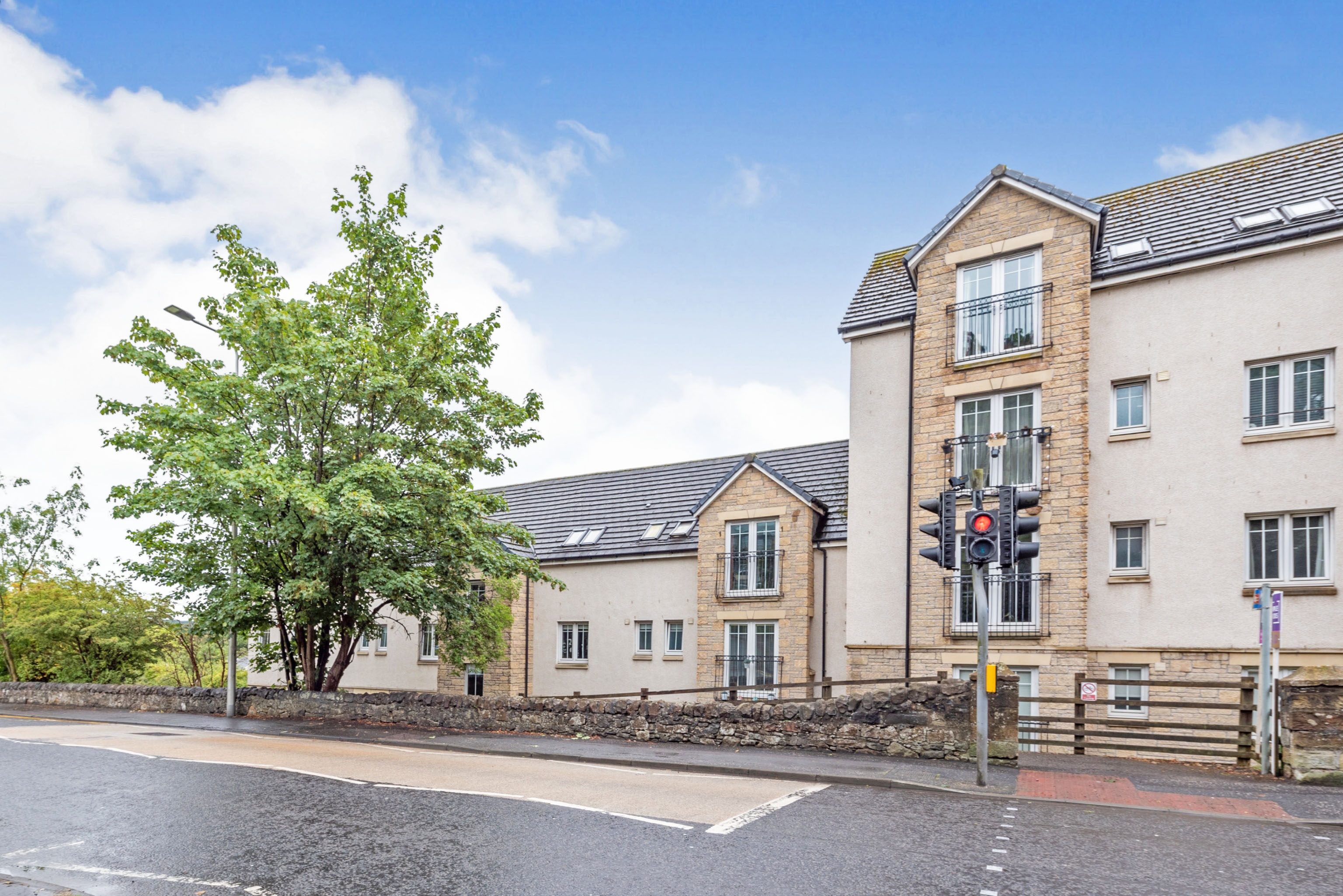 3 bedroom flat for sale in Croft An Righ, Inverkeithing, KY11 1PF