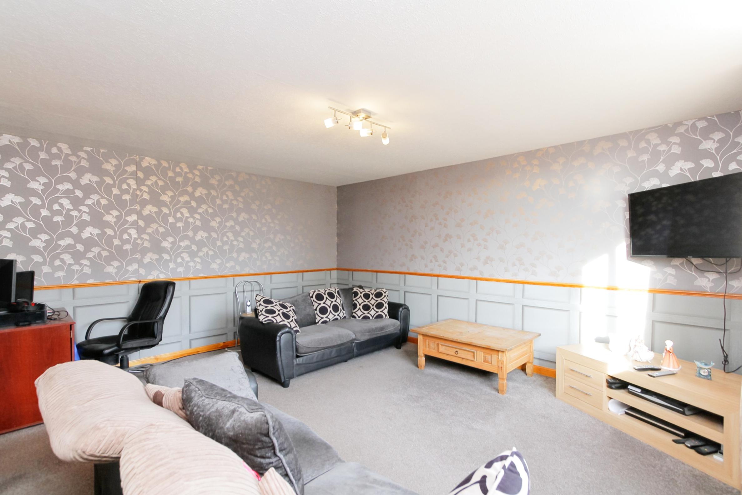 3 bedroom terraced house for sale in Manse Road, Elgin, IV30 5TA