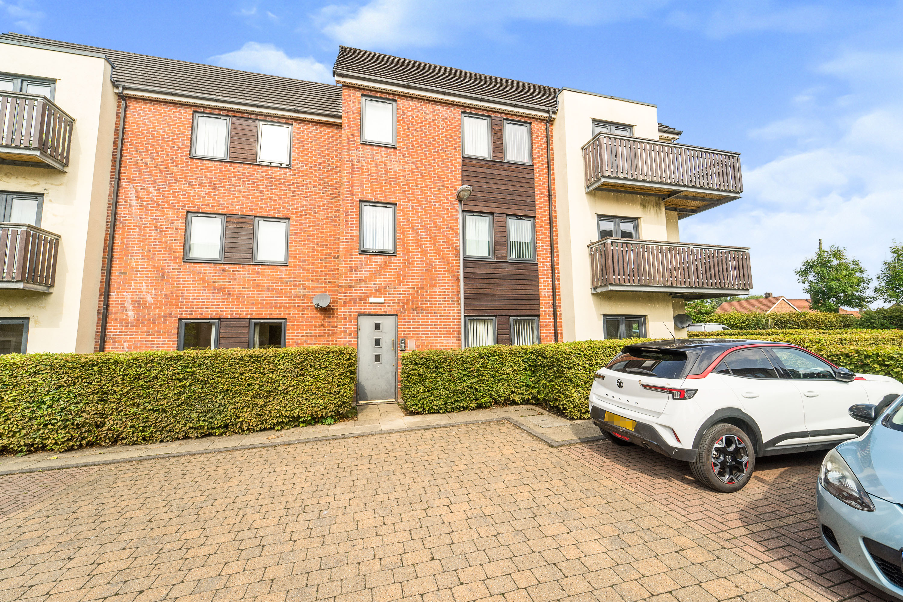 2 bedroom flat for sale in Mere Drive, Manchester, M27 8SD
