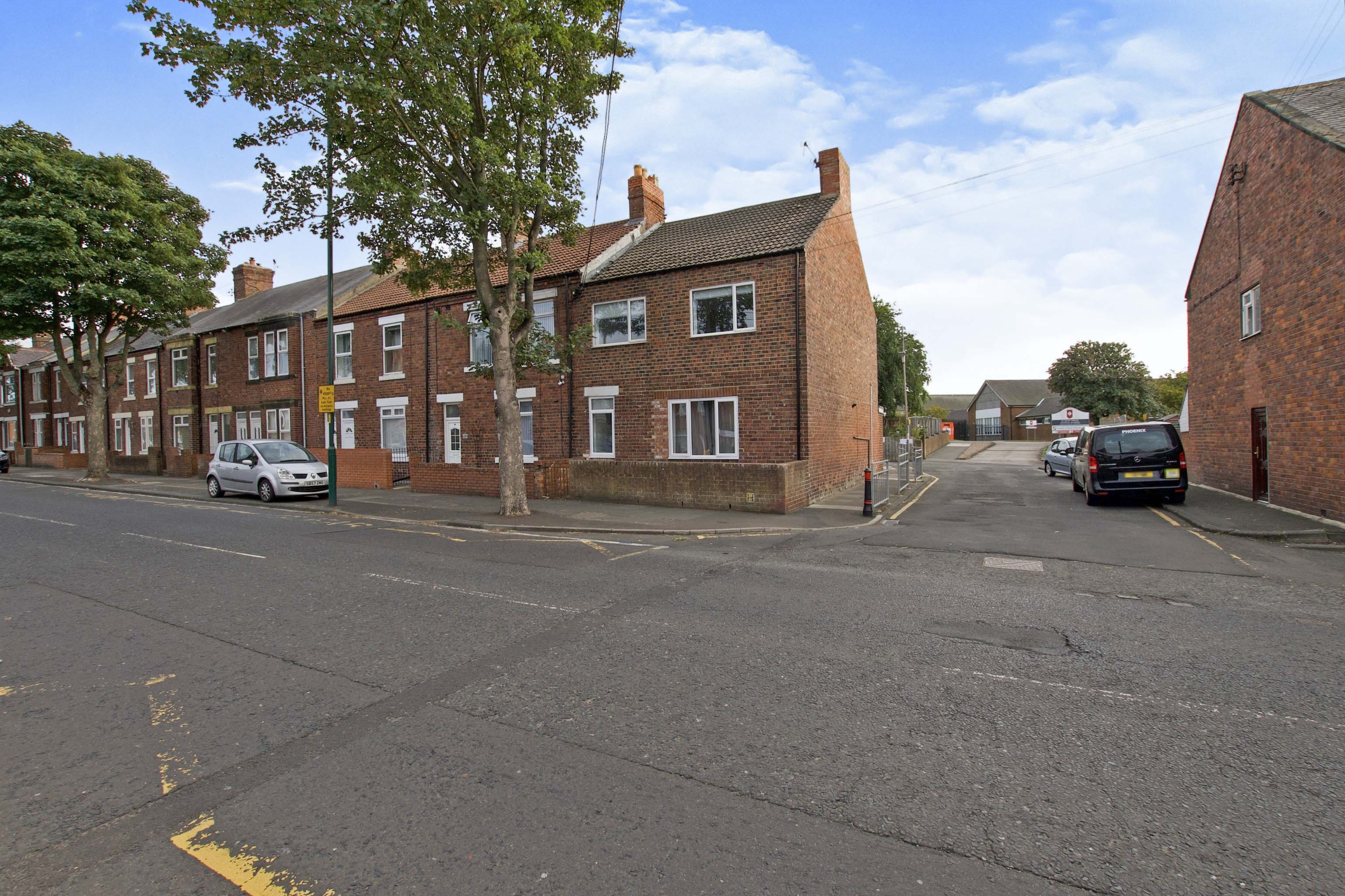 2 bedroom flat for sale in Ridge Terrace, Bedlington, NE22 6EB