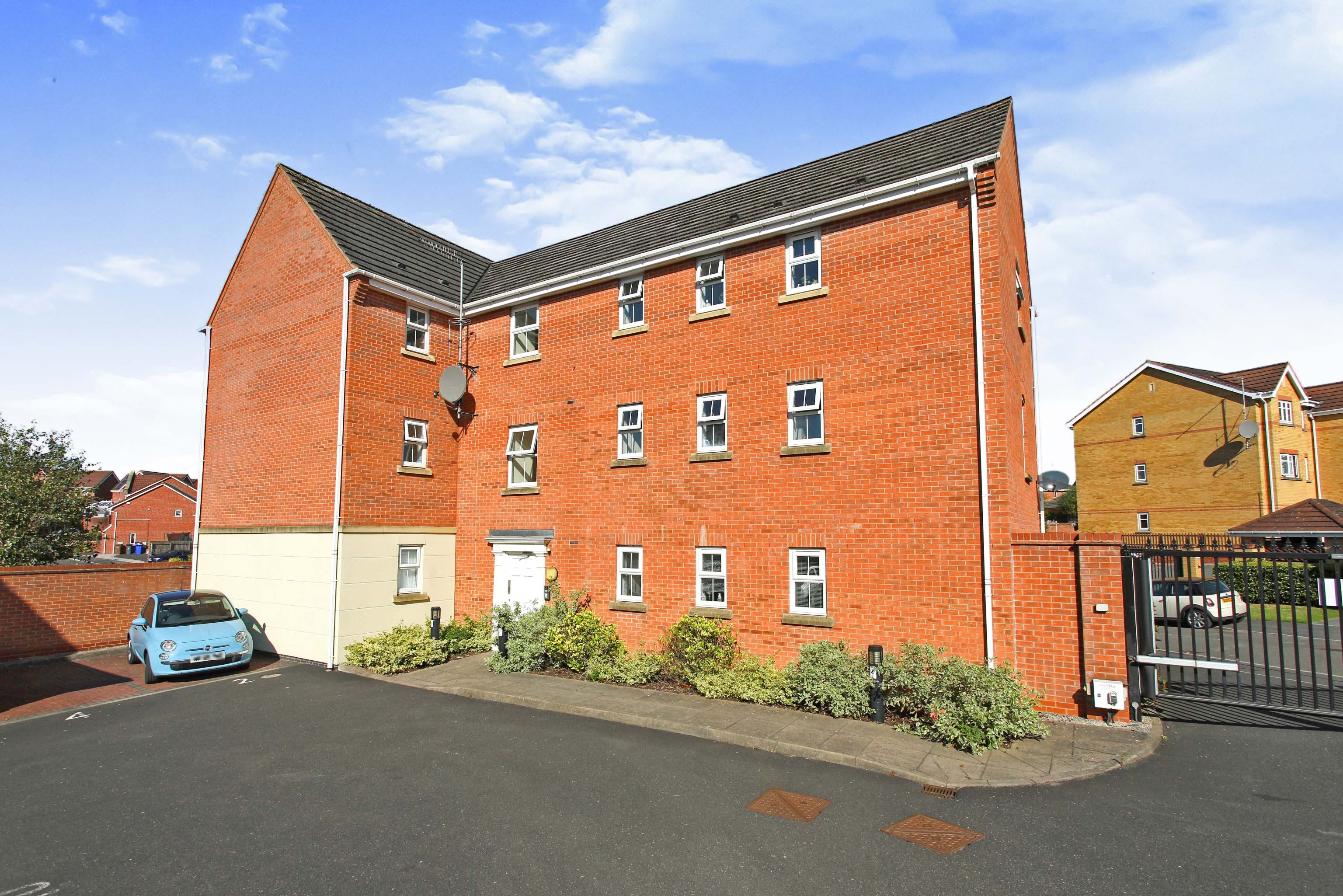 2 bedroom apartment for sale in Hayeswood Grove, Norton, StokeonTrent