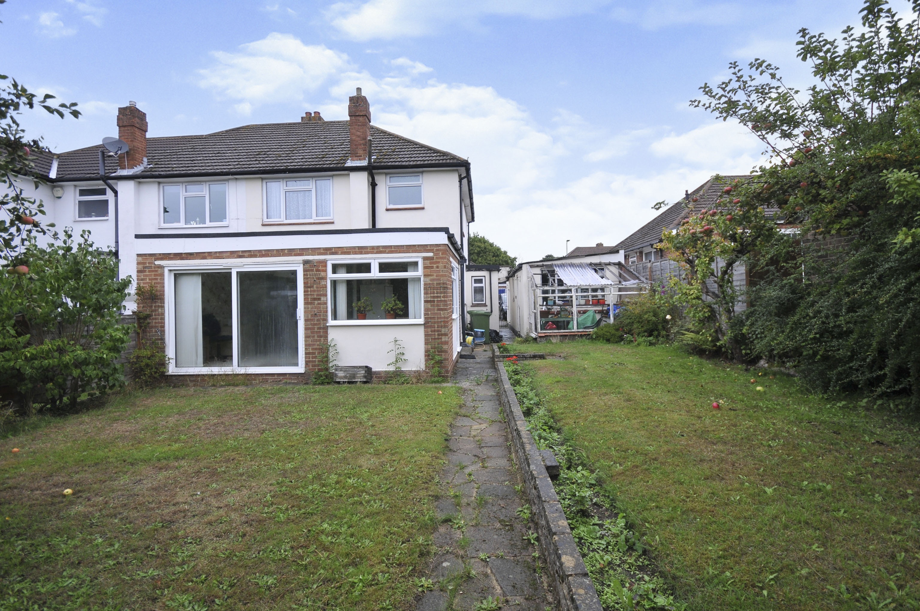 3 bedroom semidetached house for sale in Derwent Drive, Orpington, BR5 1EN