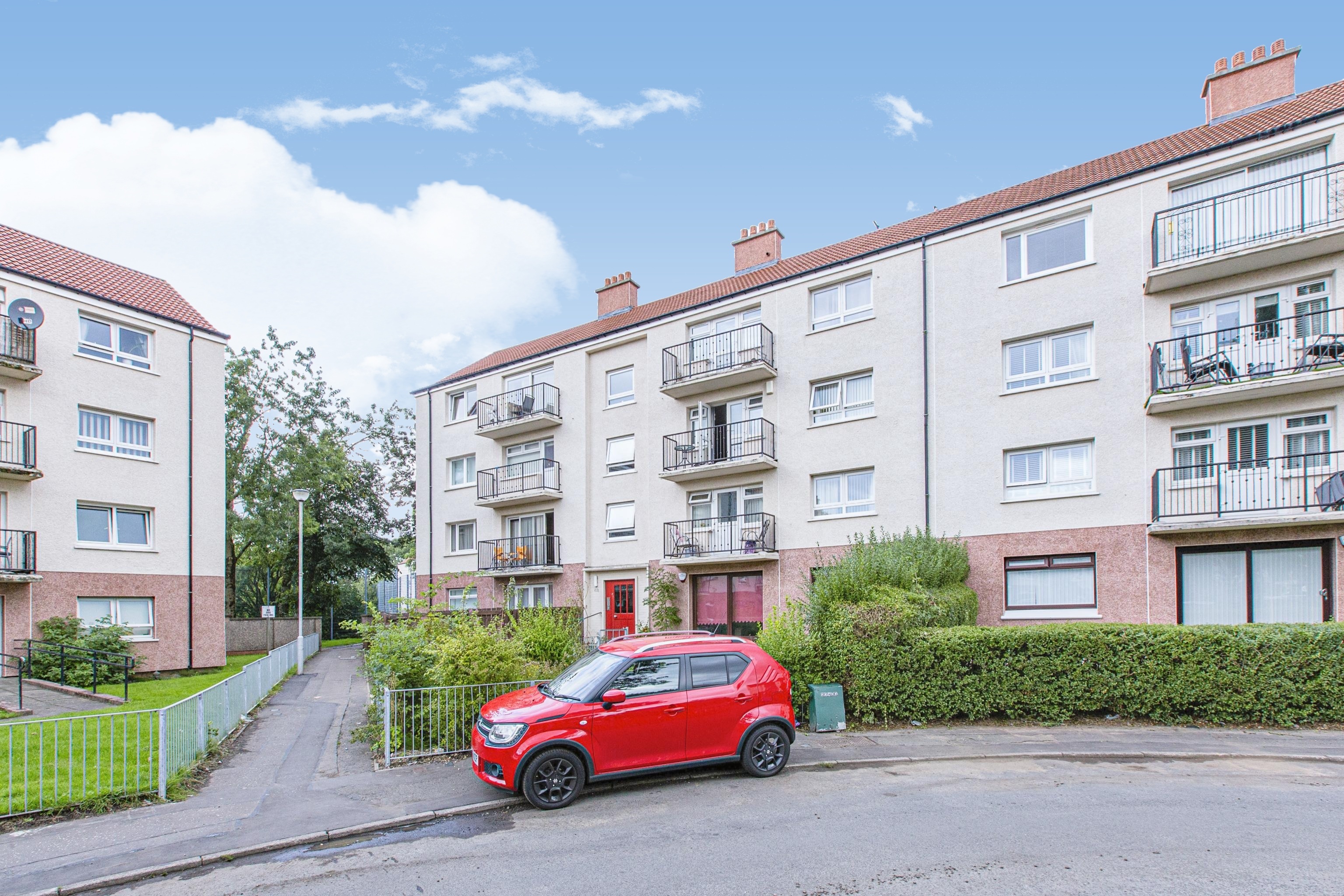 3 bedroom flat for sale in 53 Kerrycroy Avenue, Glasgow, G42 0AB