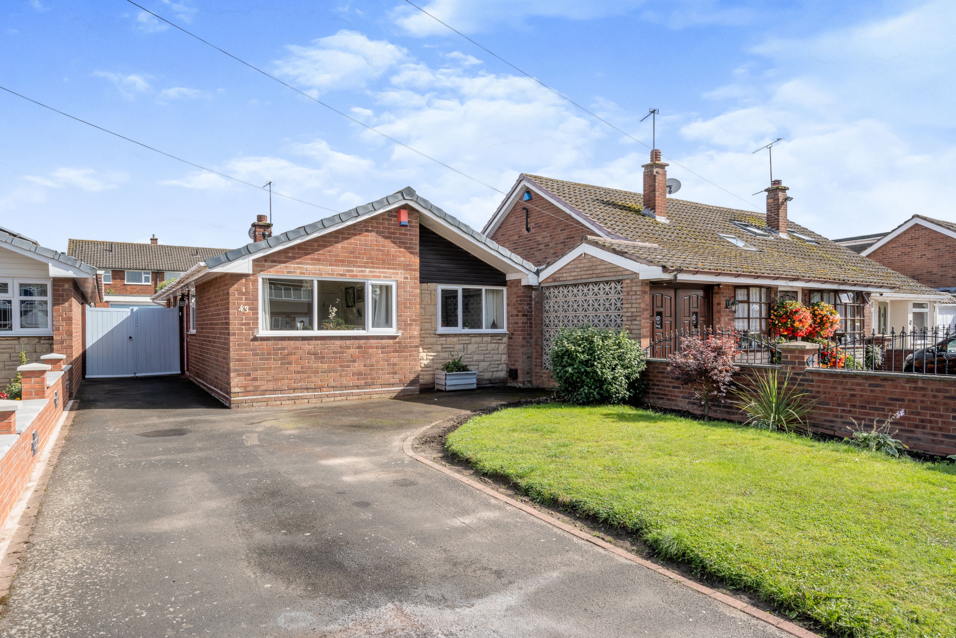 3 bedroom detached bungalow for sale in Gorsey Lane, Walsall, WS6 6HJ