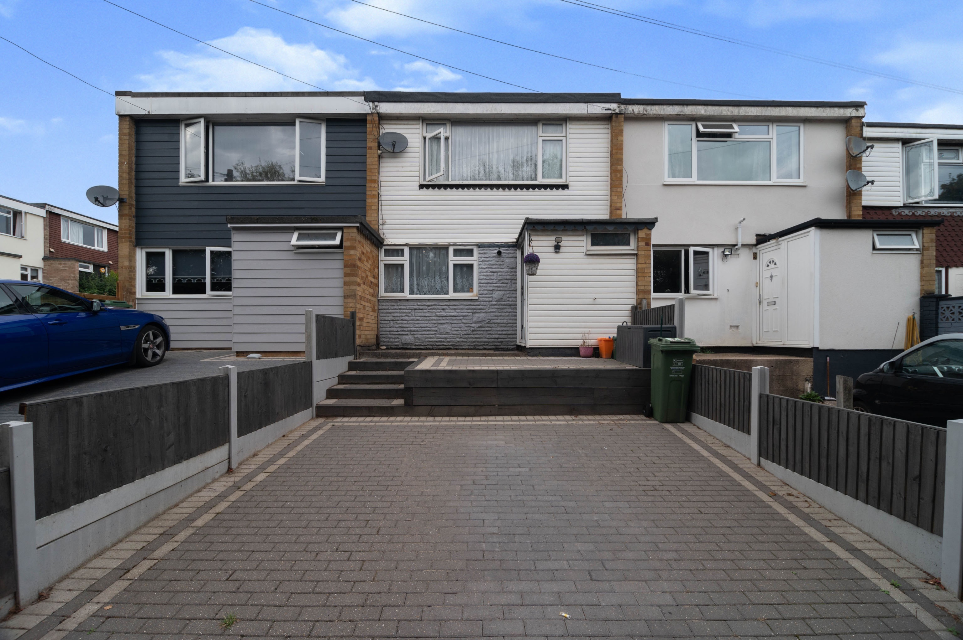 3 bedroom terraced house for sale in Merricks Lane, Basildon, SS16 4RT