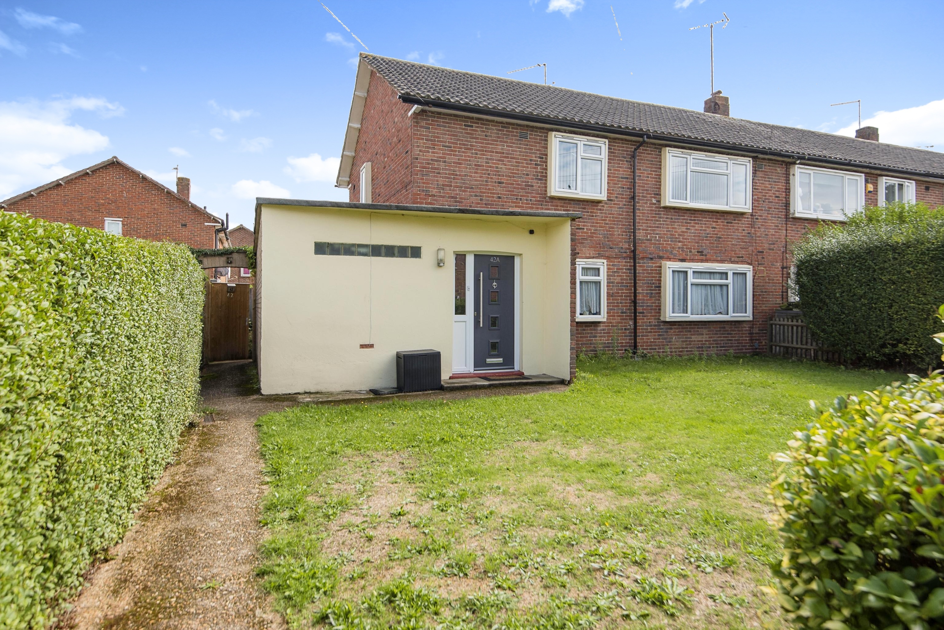 2 bedroom for sale in Churchfields Avenue, Feltham, TW13 5NT