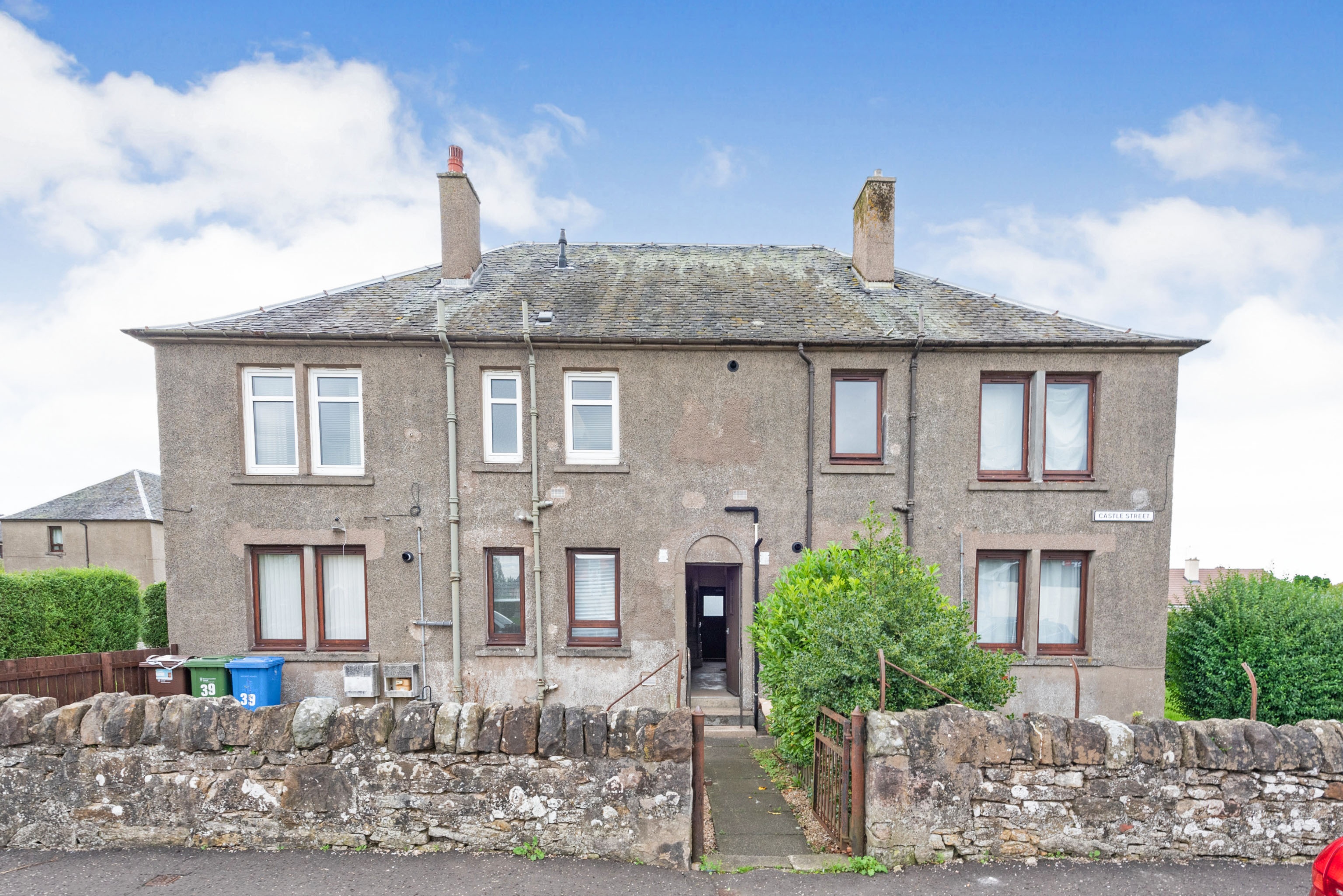 2 bedroom flat for sale in Castle Street, Clackmannan, FK10 4EW