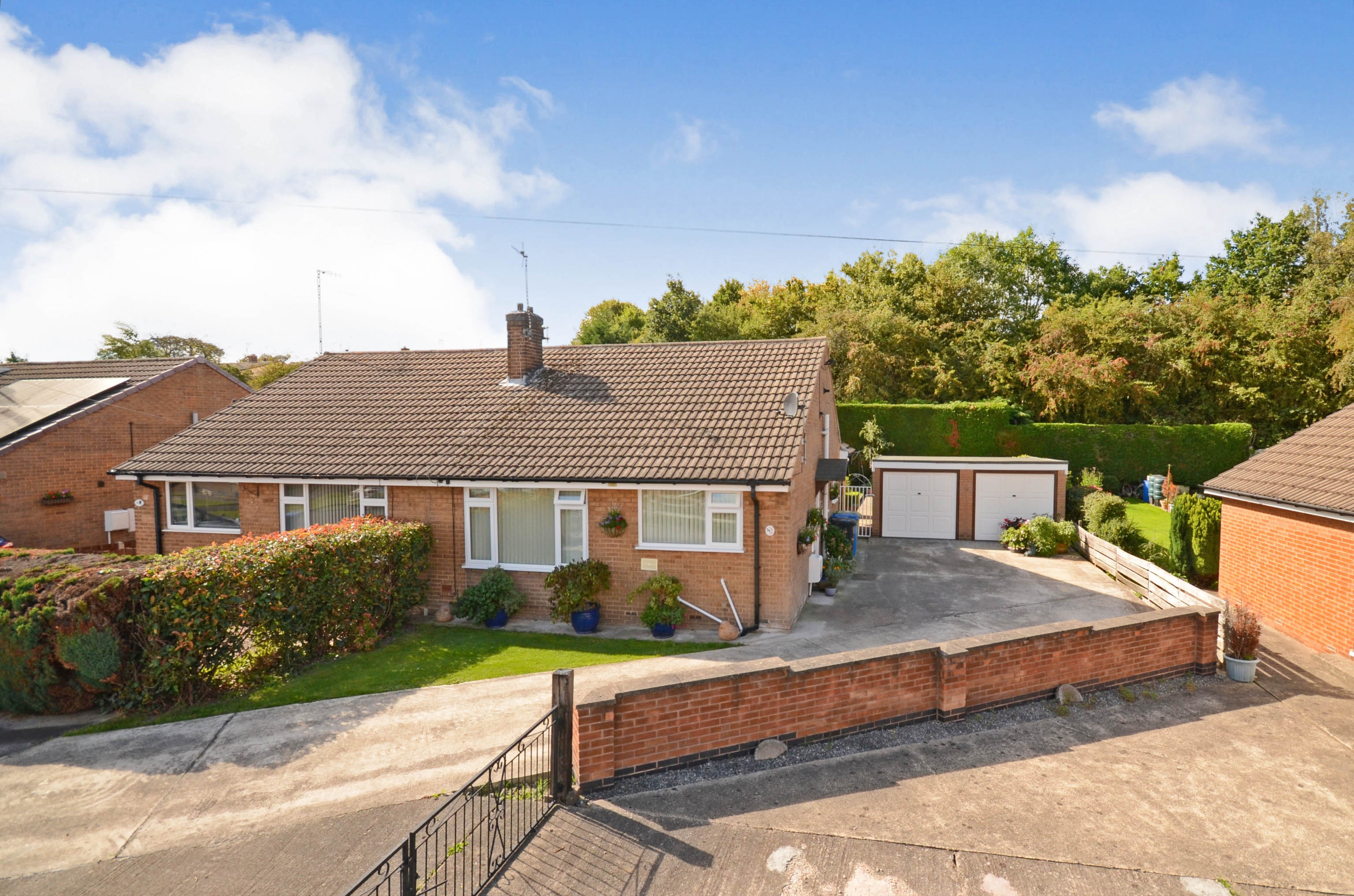 3 bedroom semidetached bungalow for sale in Wharf Lane, Staveley