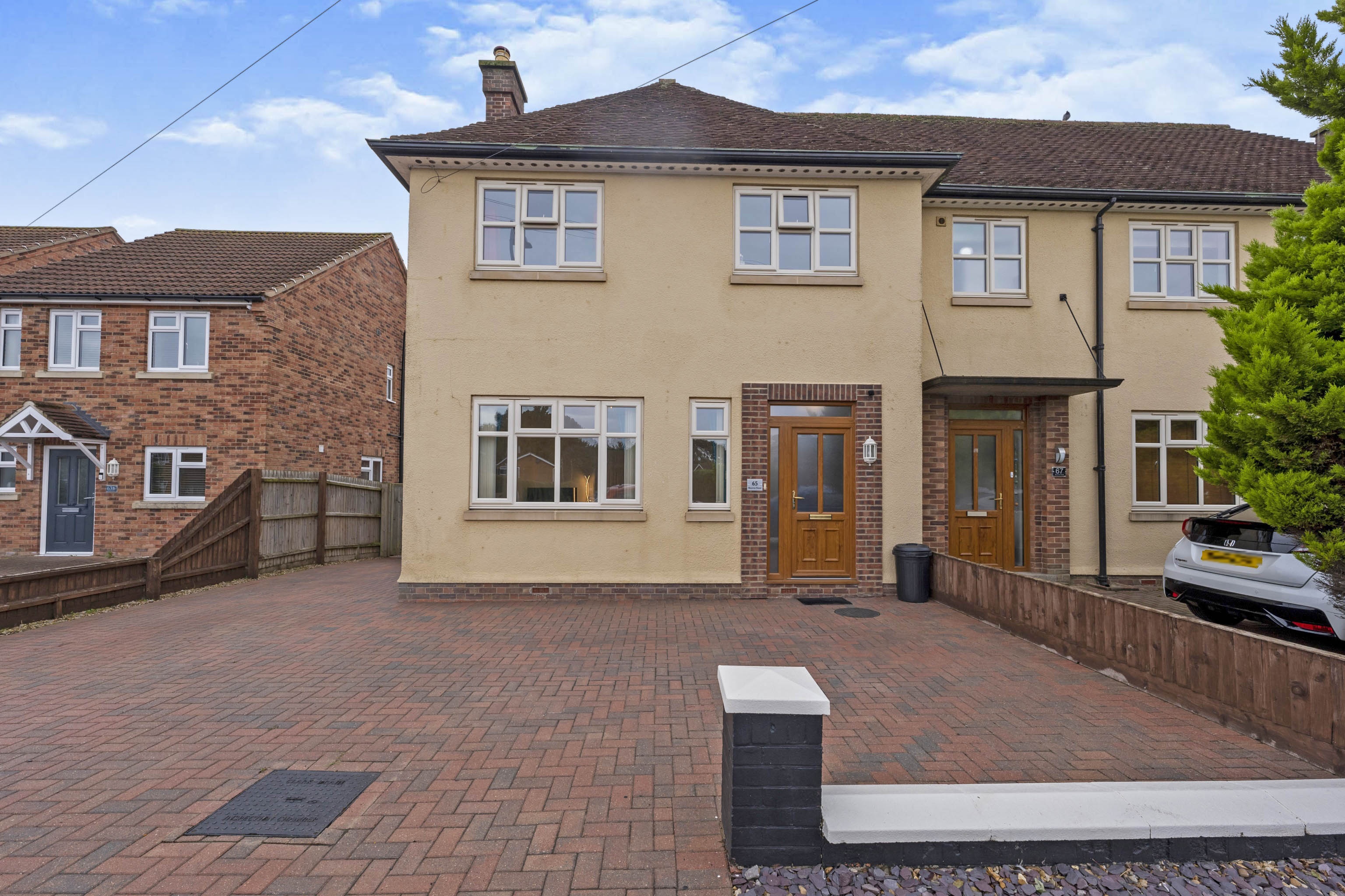 3 bedroom semidetached house for sale in Bourne Road, Spalding, PE11 1JR