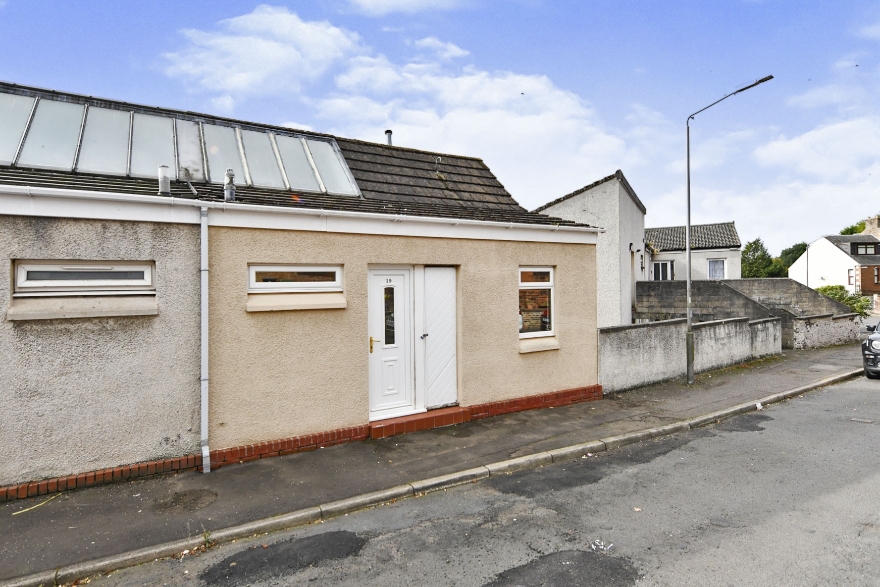 2 bedroom end of terrace house for sale in Covenanters Court, Newmilns