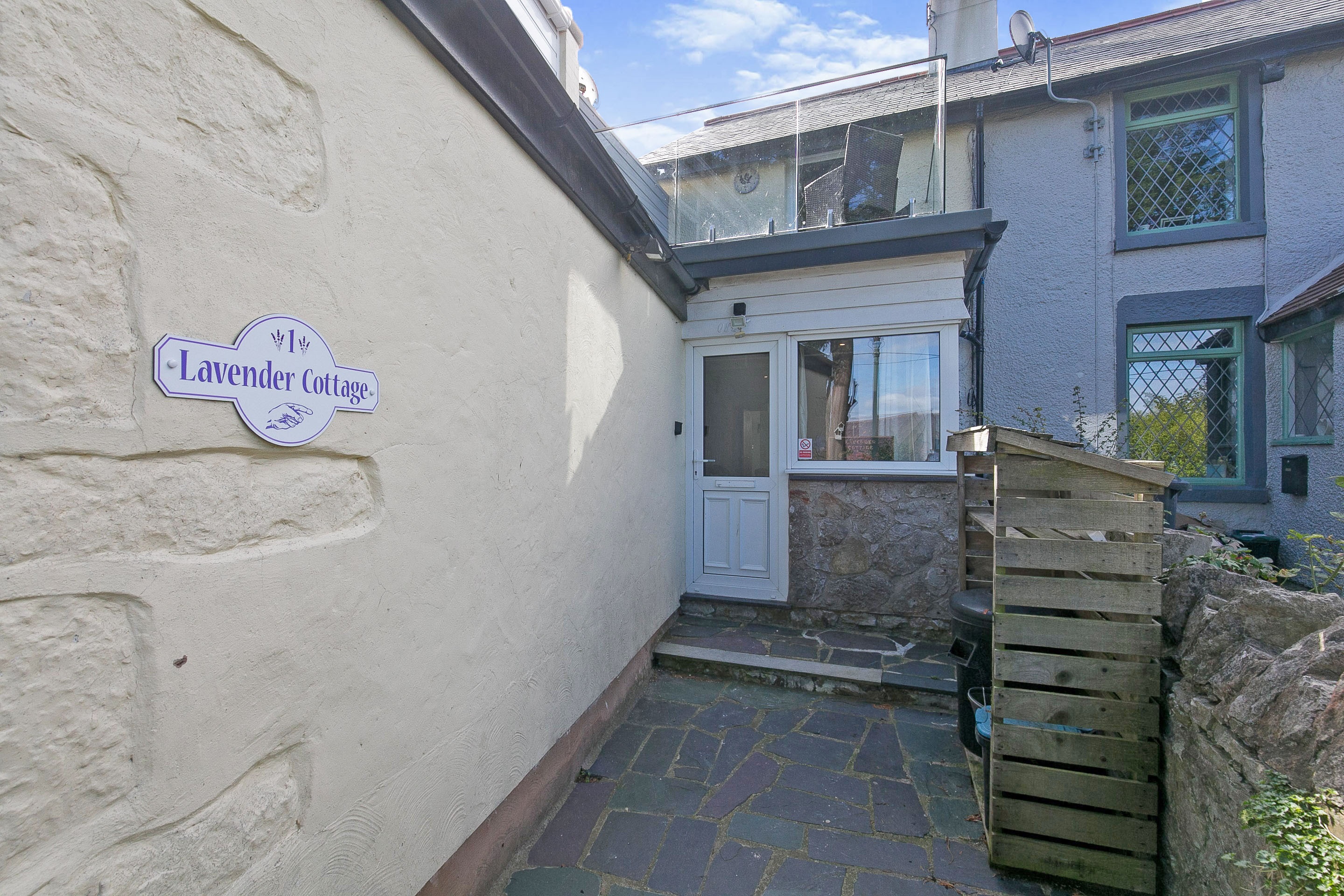 2 bedroom cottage for sale in Bron Y Llan, Llysfaen, LL29 8SP