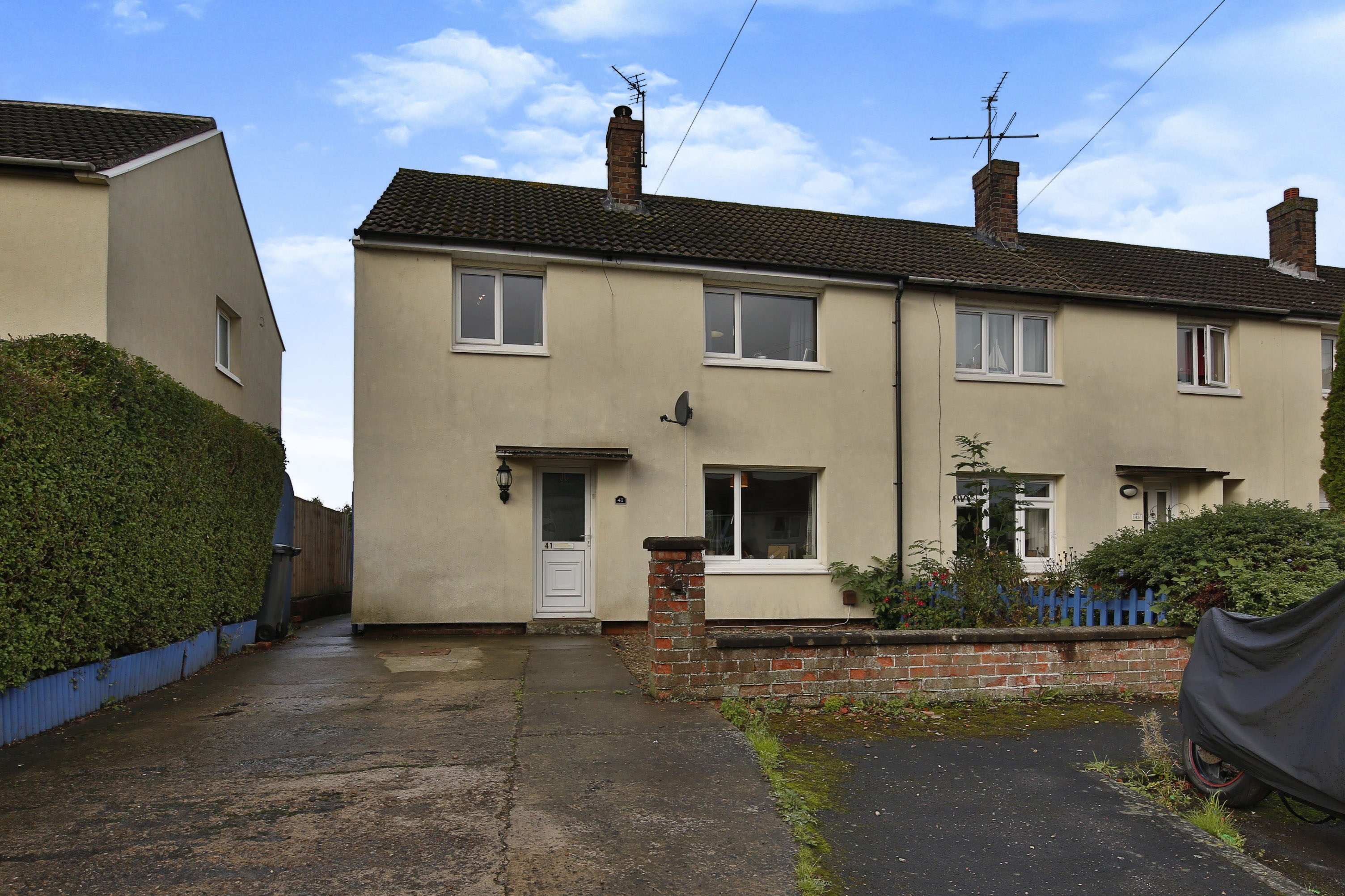 3 bedroom endterraced for sale in Cleveland Road, Richmond, DL10 6EF