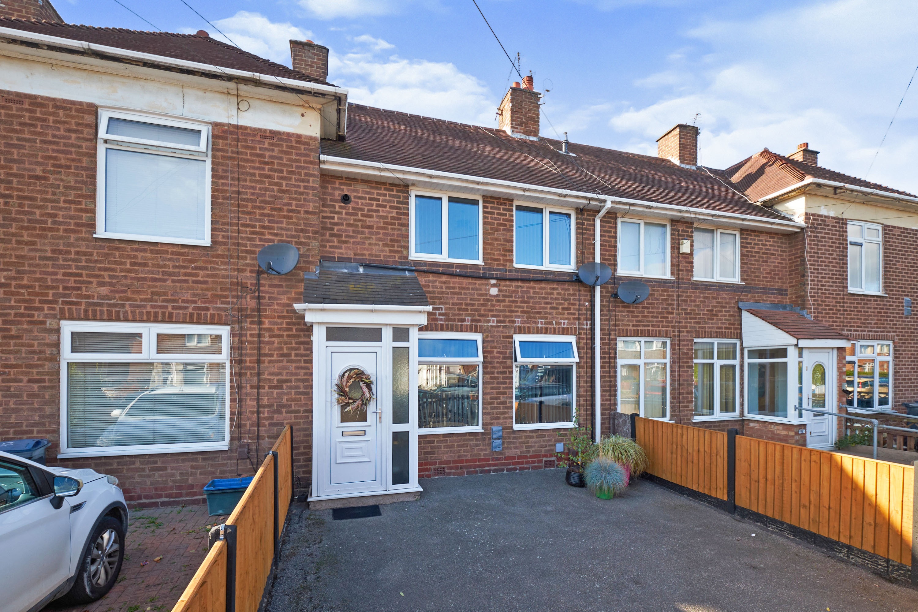 3 bedroom terraced house for sale in Wychbold Crescent, Birmingham, B33 9TD