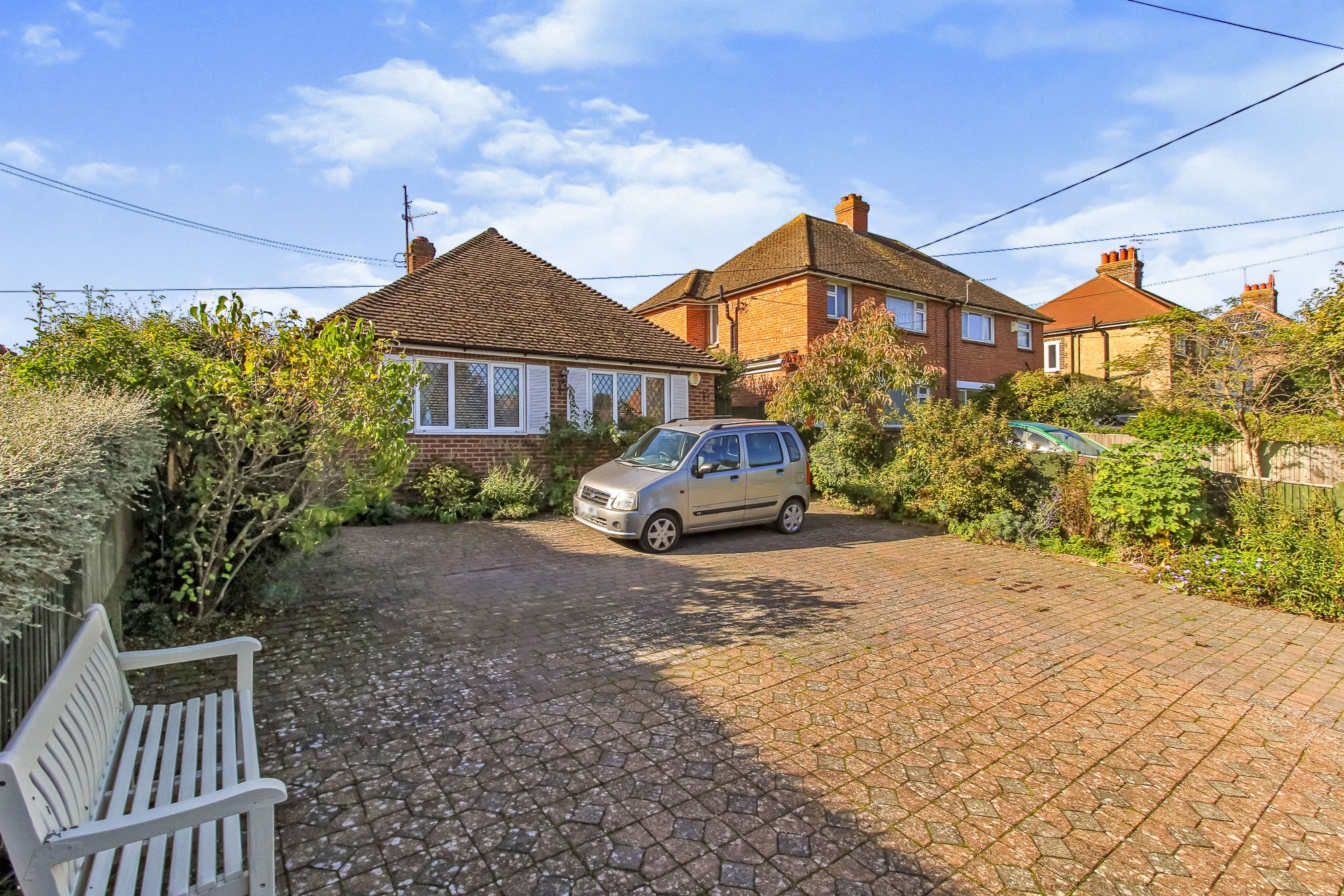 2 bedroom detached bungalow for sale in Station Road, Hailsham, BN27 2EQ