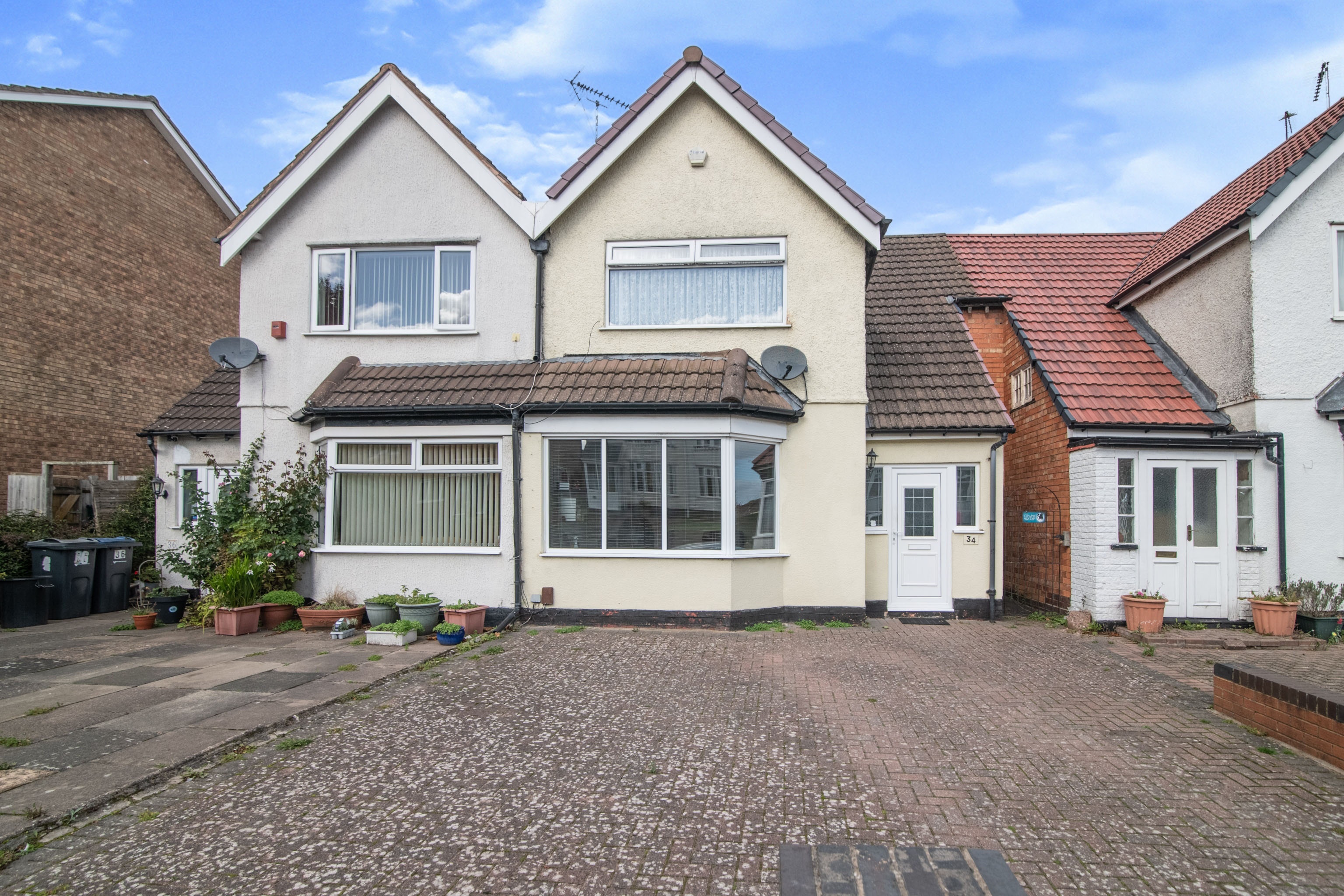 2 bedroom terraced house for sale in Abbeydale Road, Birmingham, B31 3TJ