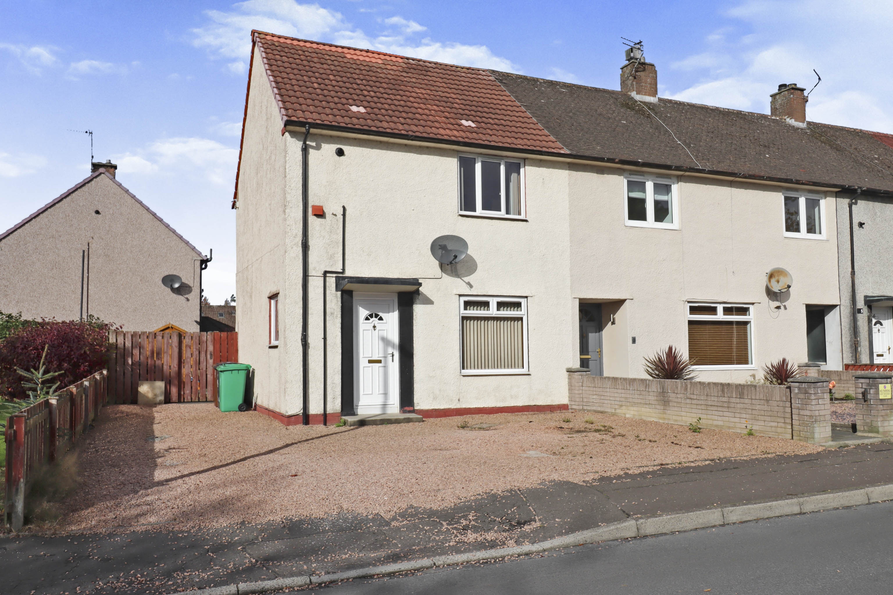 3 Bedroom End Of Terrace House For Sale In Westwood Road, Glenrothes ...