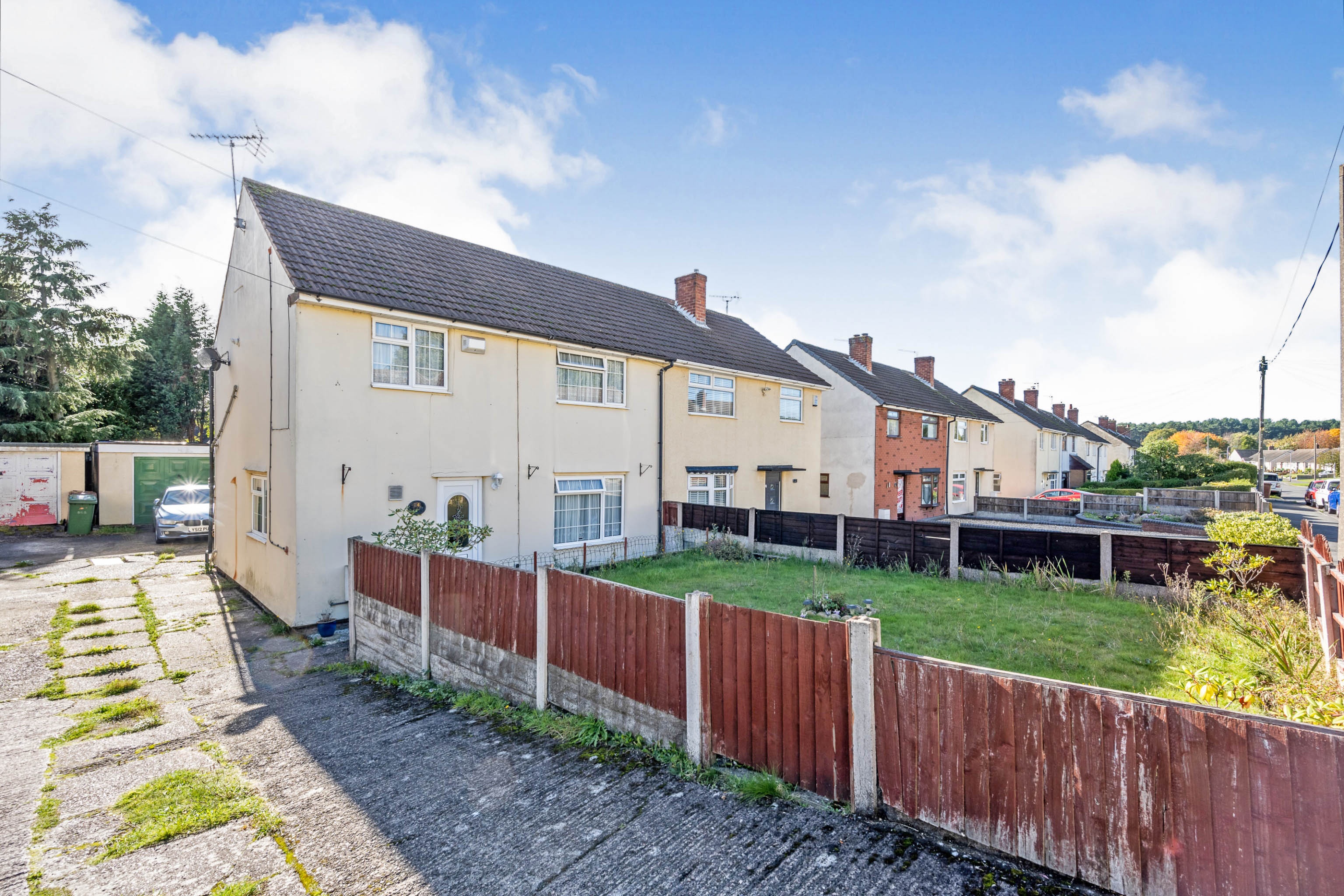 3 bedroom semidetached house for sale in Boswell Road, West Chadsmoor